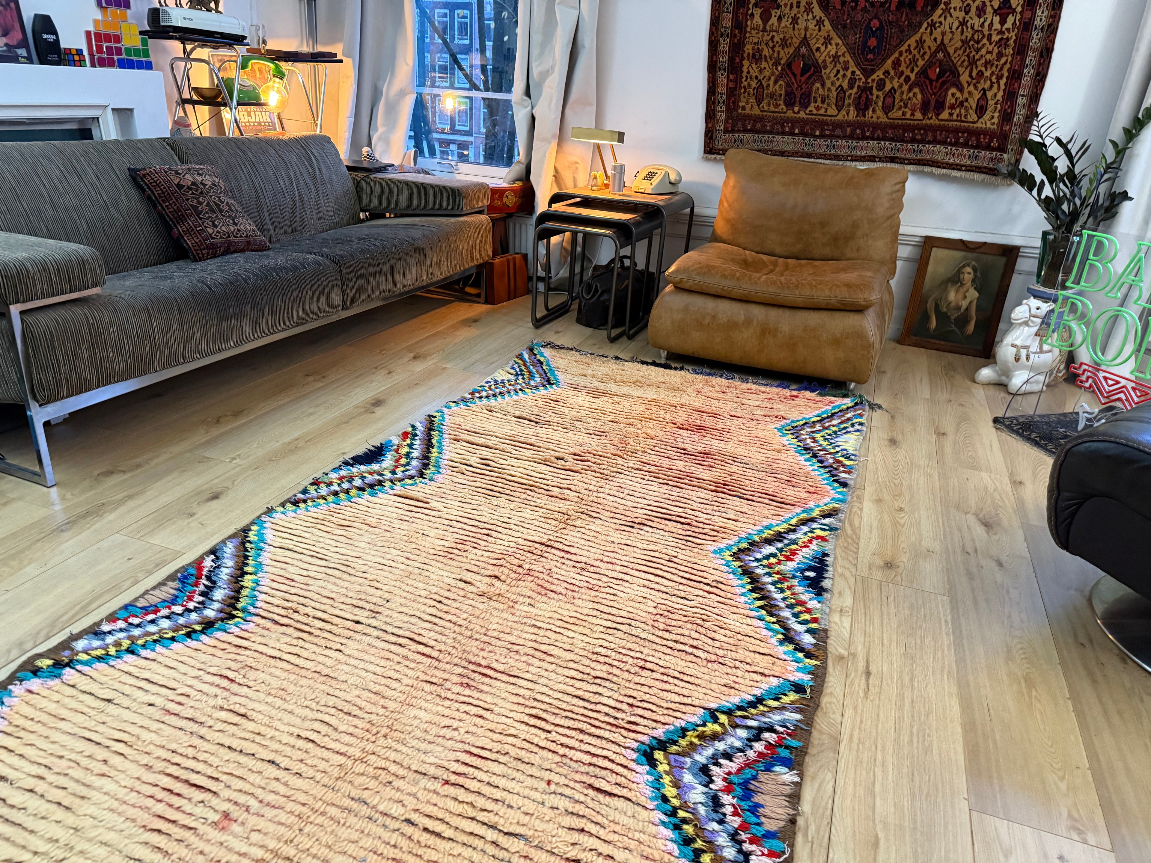 Vintage handgeknoopt Marokkaans tapijt – 370 × 204 cm