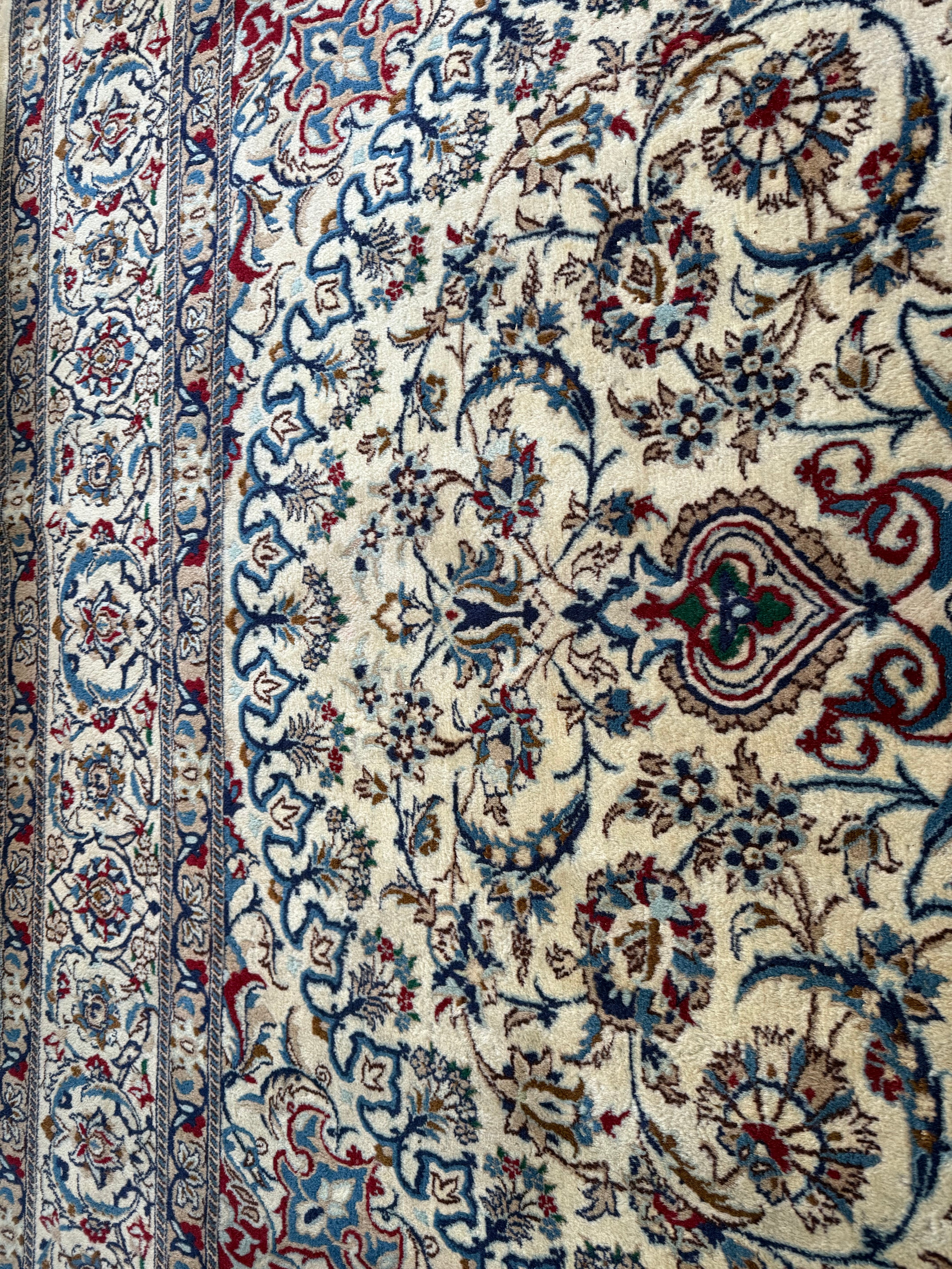 Handgeknoopt vintage Nain stijl tapijt – ca. 355 × 248 cm