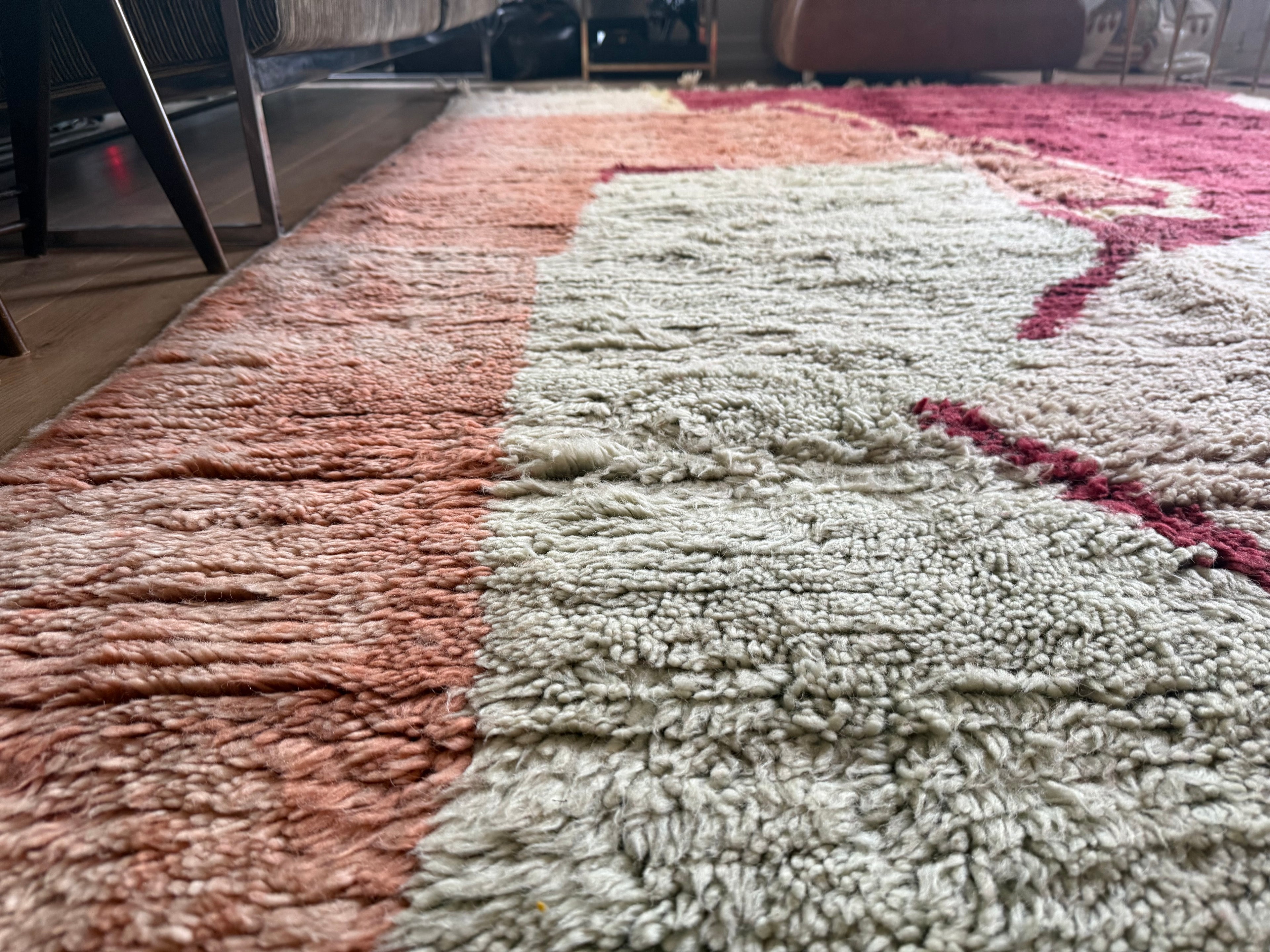 Vintage hand-knotted Moroccan rug – 291 × 203 cm