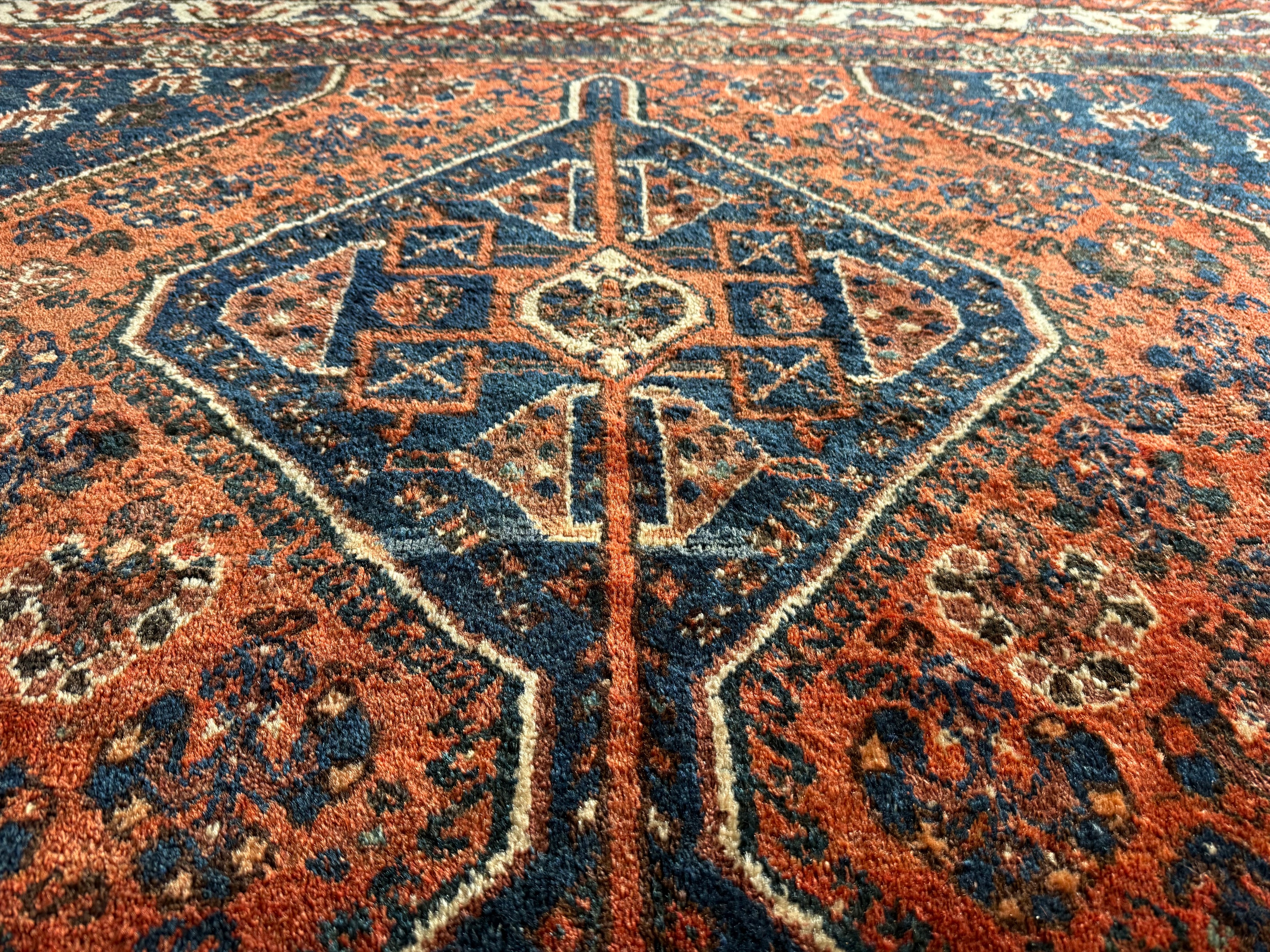 Handgeknoopt wollen tapijt – ca. 326 × 227 cm