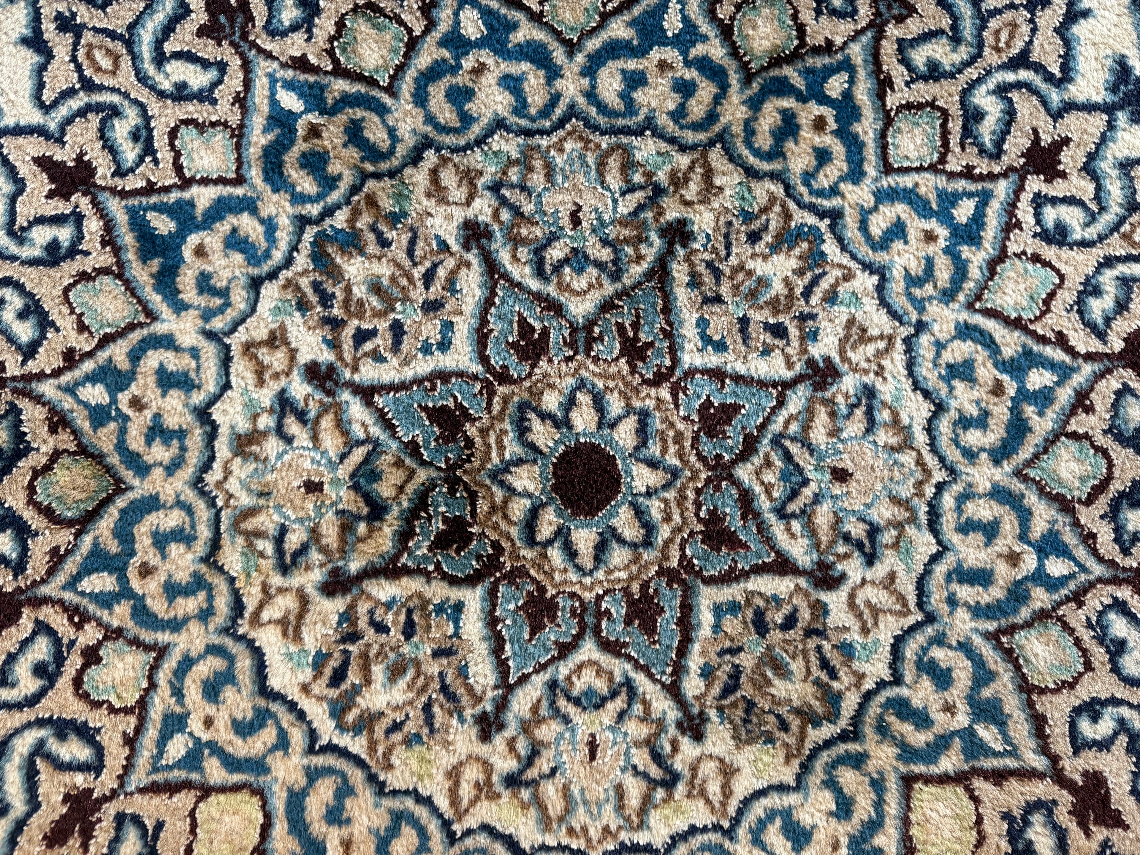 Hand-knotted vintage oriental Nain rug – approx. 245 × 345 cm