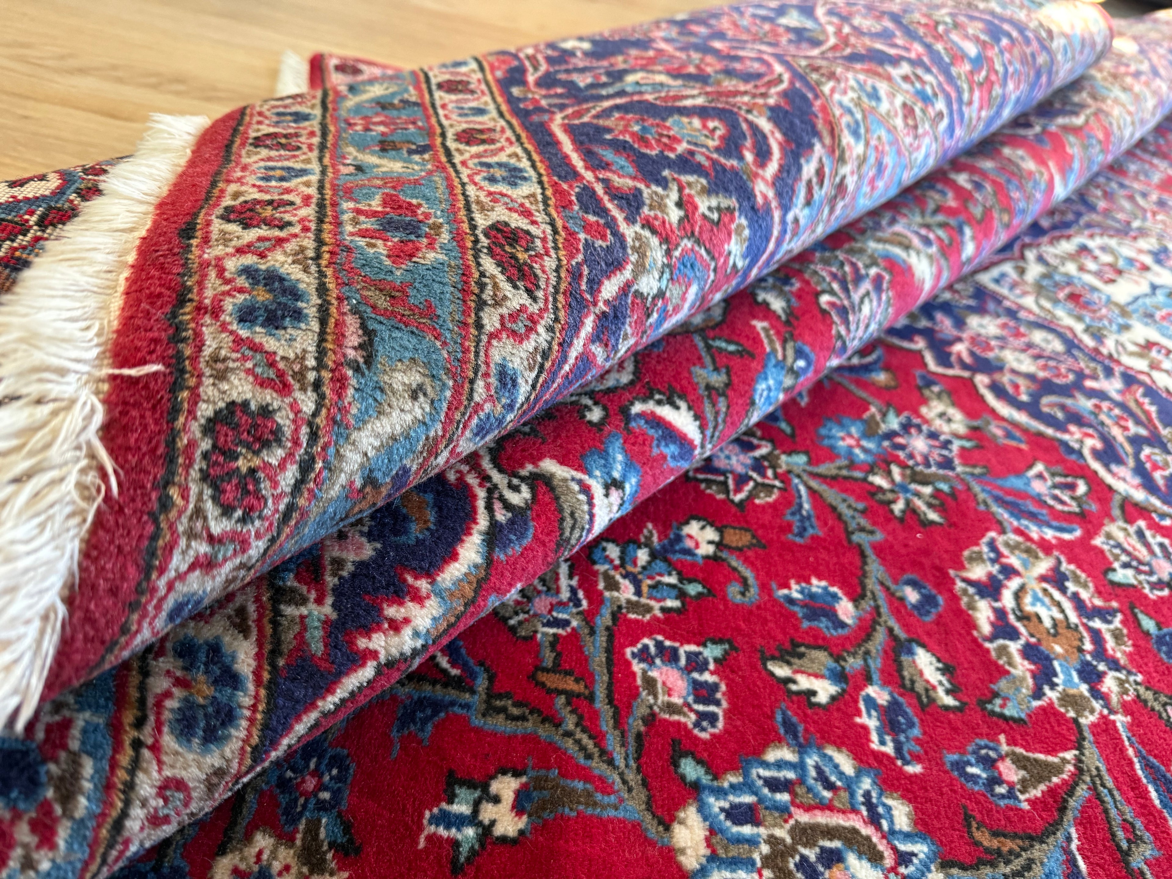 Groot handgeknoopt vintage tapijt – 352 × 247 cm