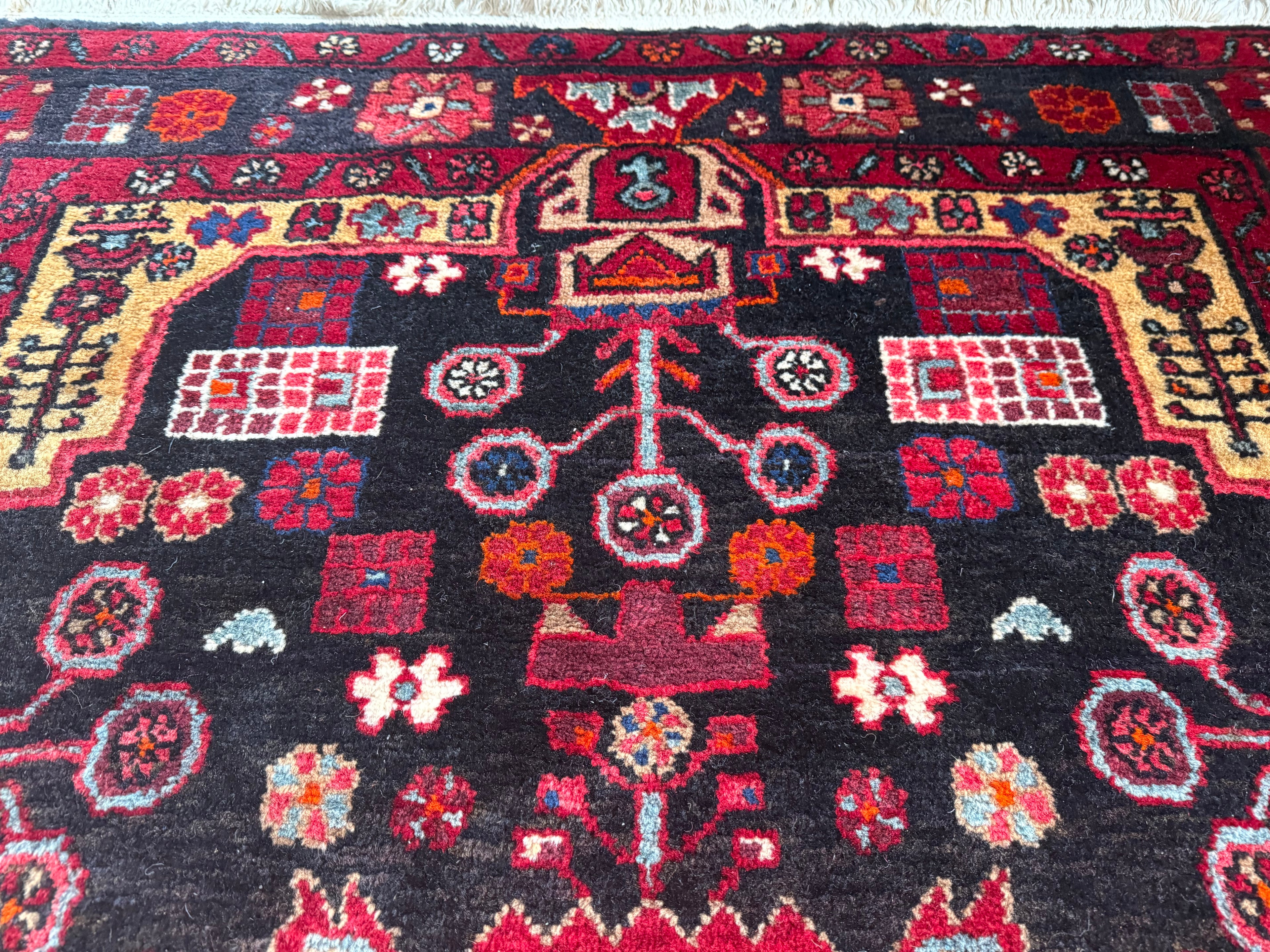 Handgeknoopt vintage tapijt – ca. 209 × 133 cm