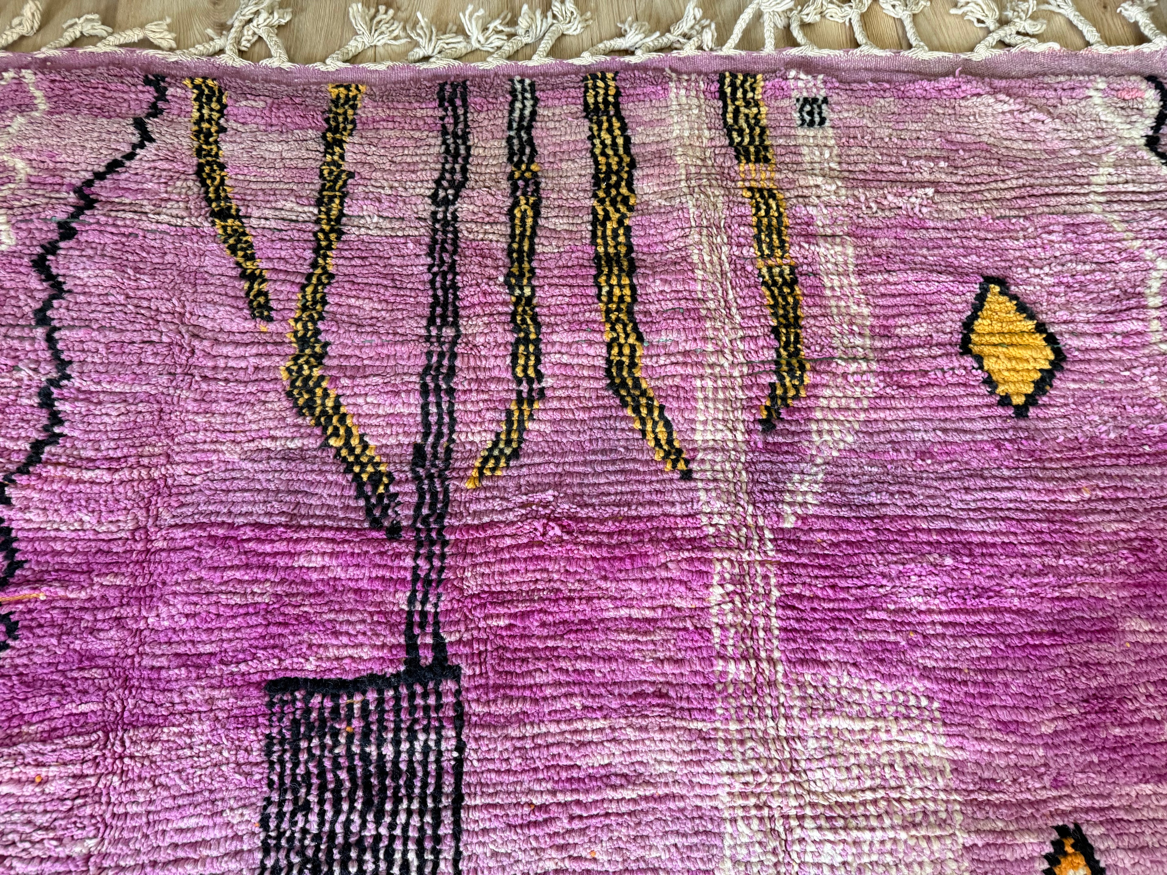 Handgeknoopt vintage Berber tapijt – ca. 308 × 200 cm