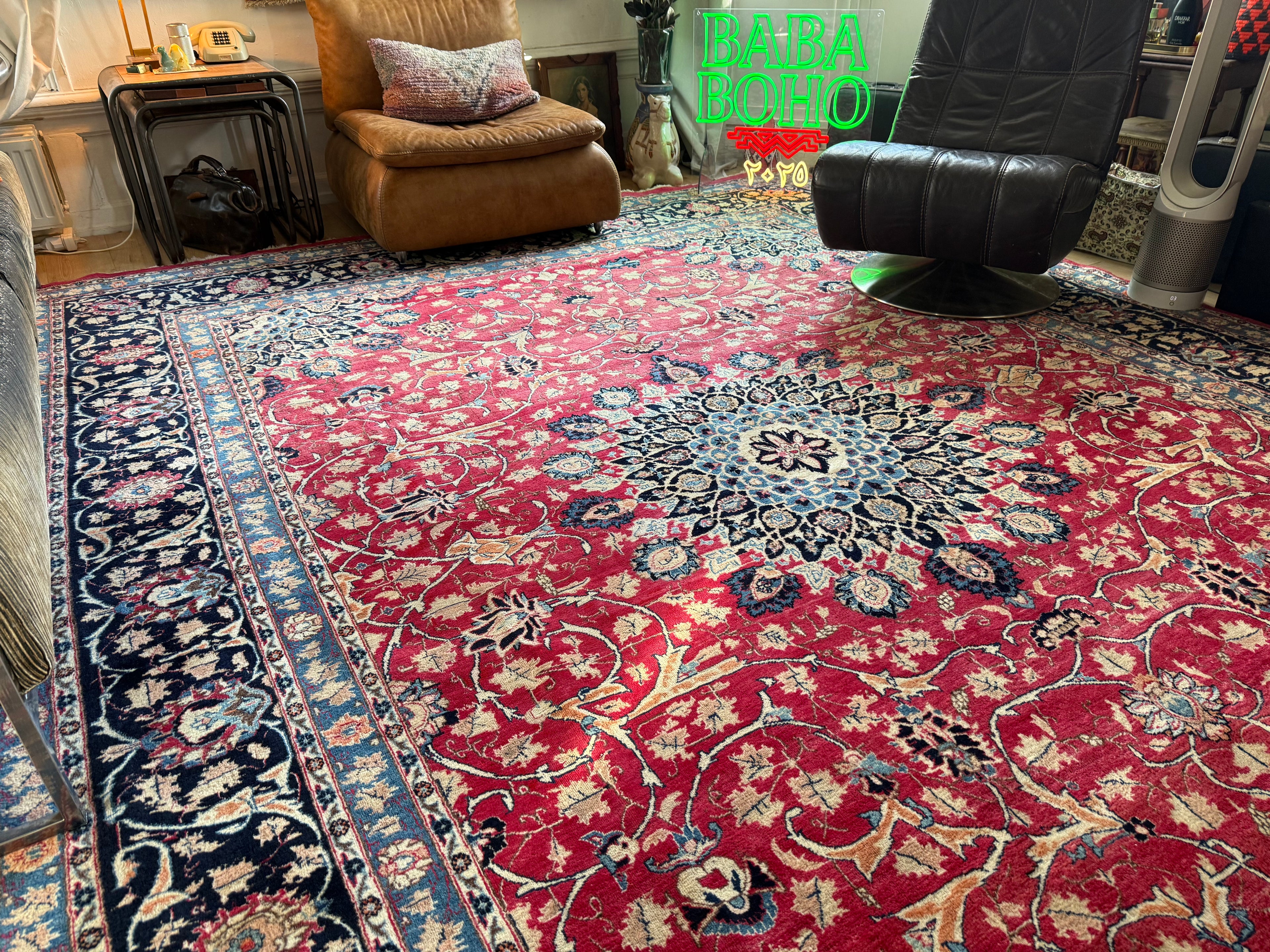 Groot handgeknoopt vintage vloerkleed met medaillon – 400×302 cm