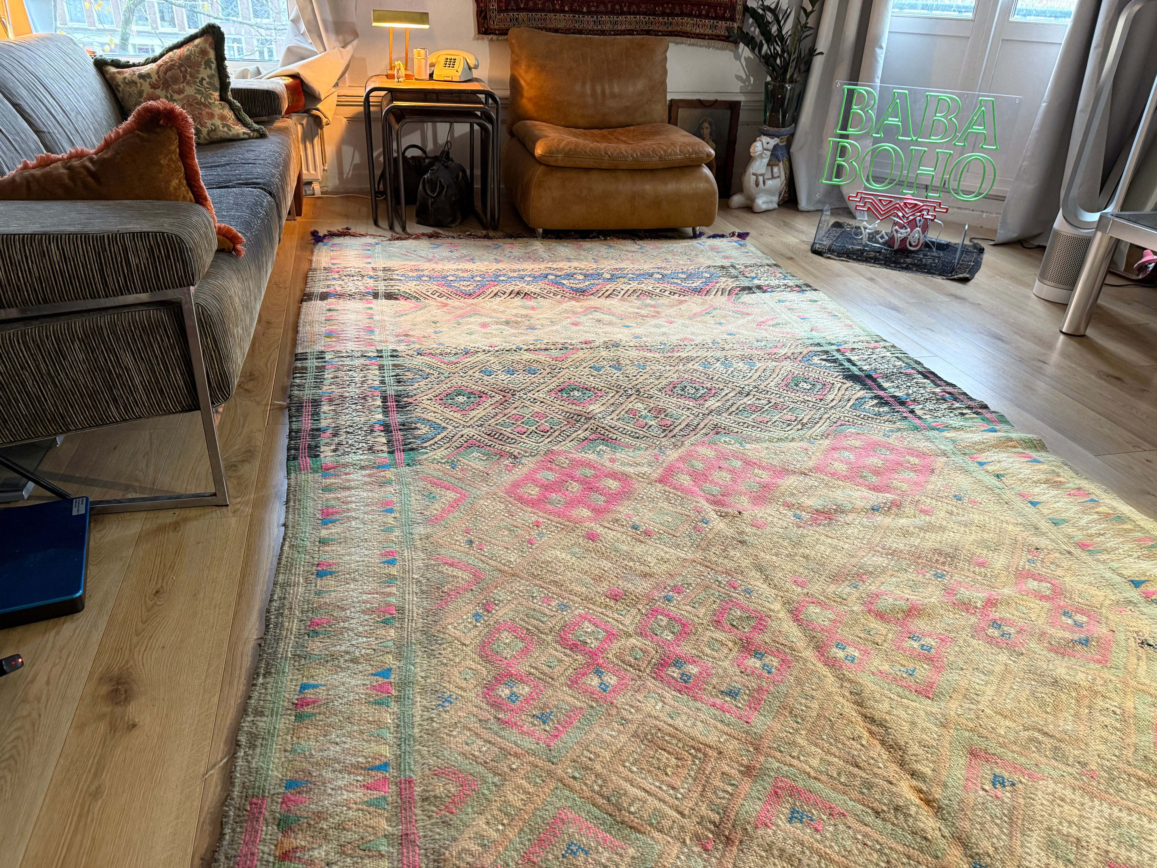 Vintage Berber tapijt in zachte pasteltinten – 362 × 180 cm