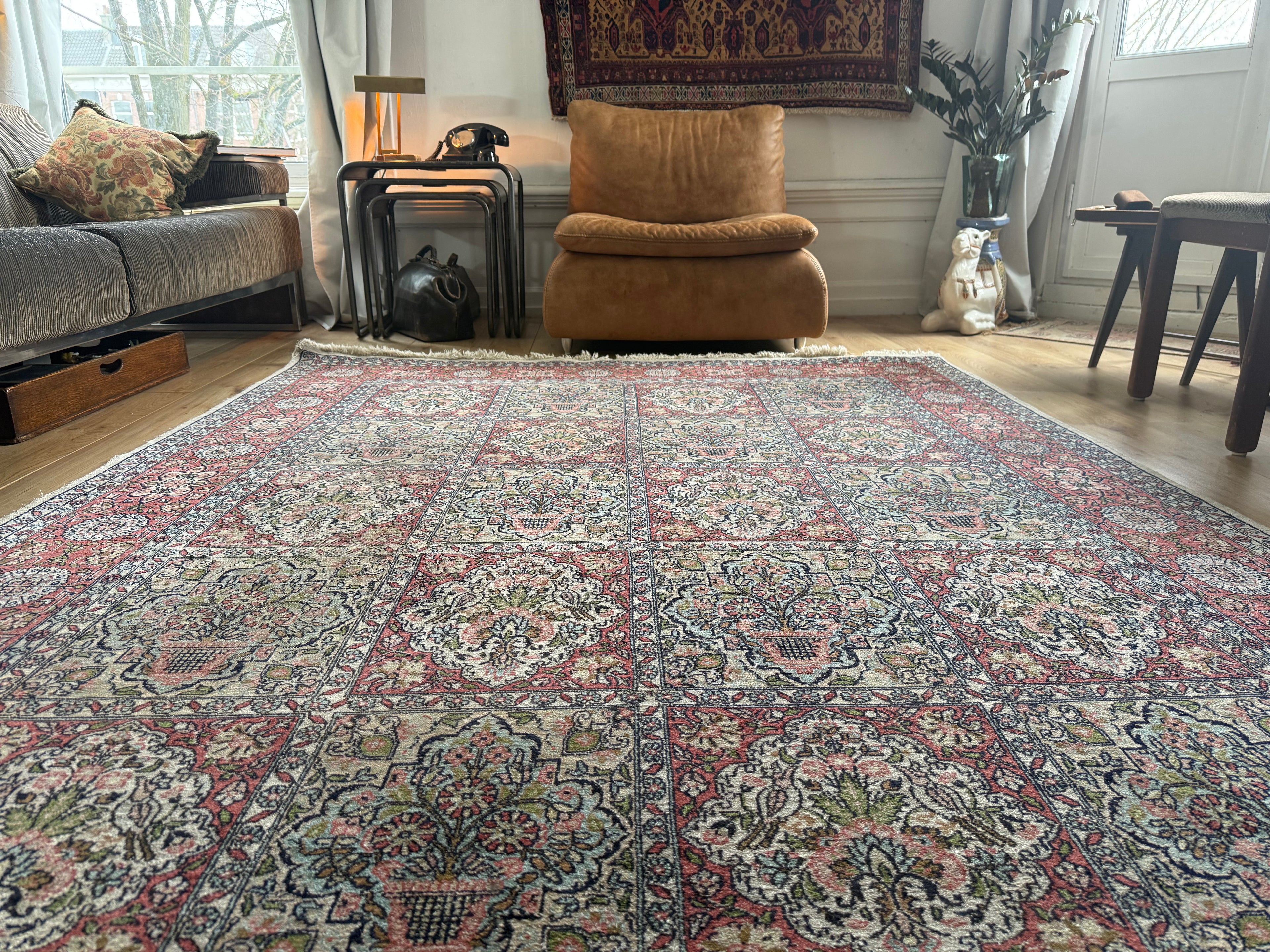 Hand-knotted Kashmir carpet – Garden design – 283 × 185 cm