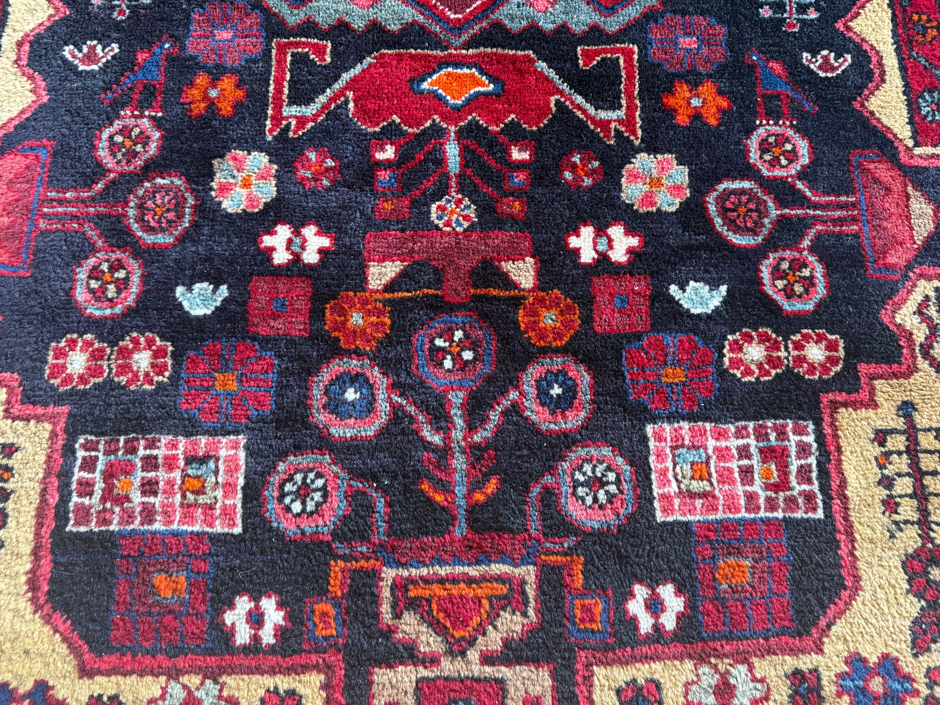 Handgeknoopt vintage tapijt – ca. 209 × 133 cm
