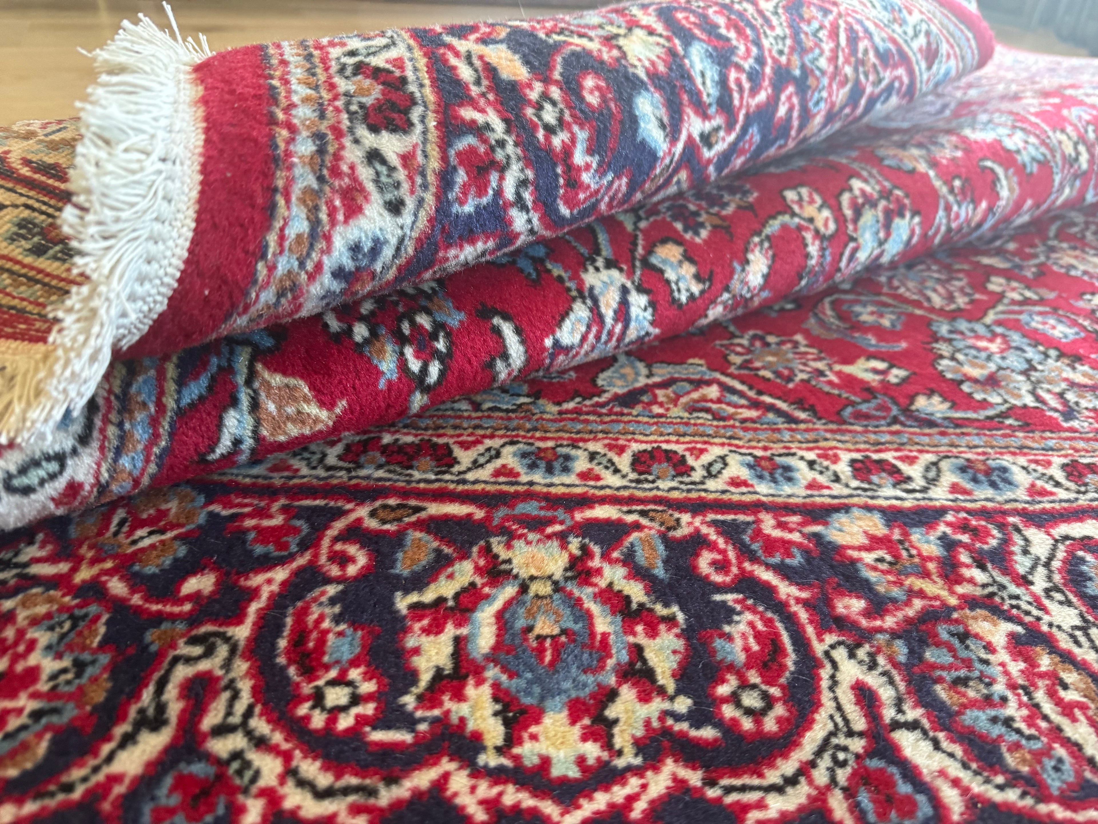 Hand-knotted vintage carpet – 202 × 152 cm