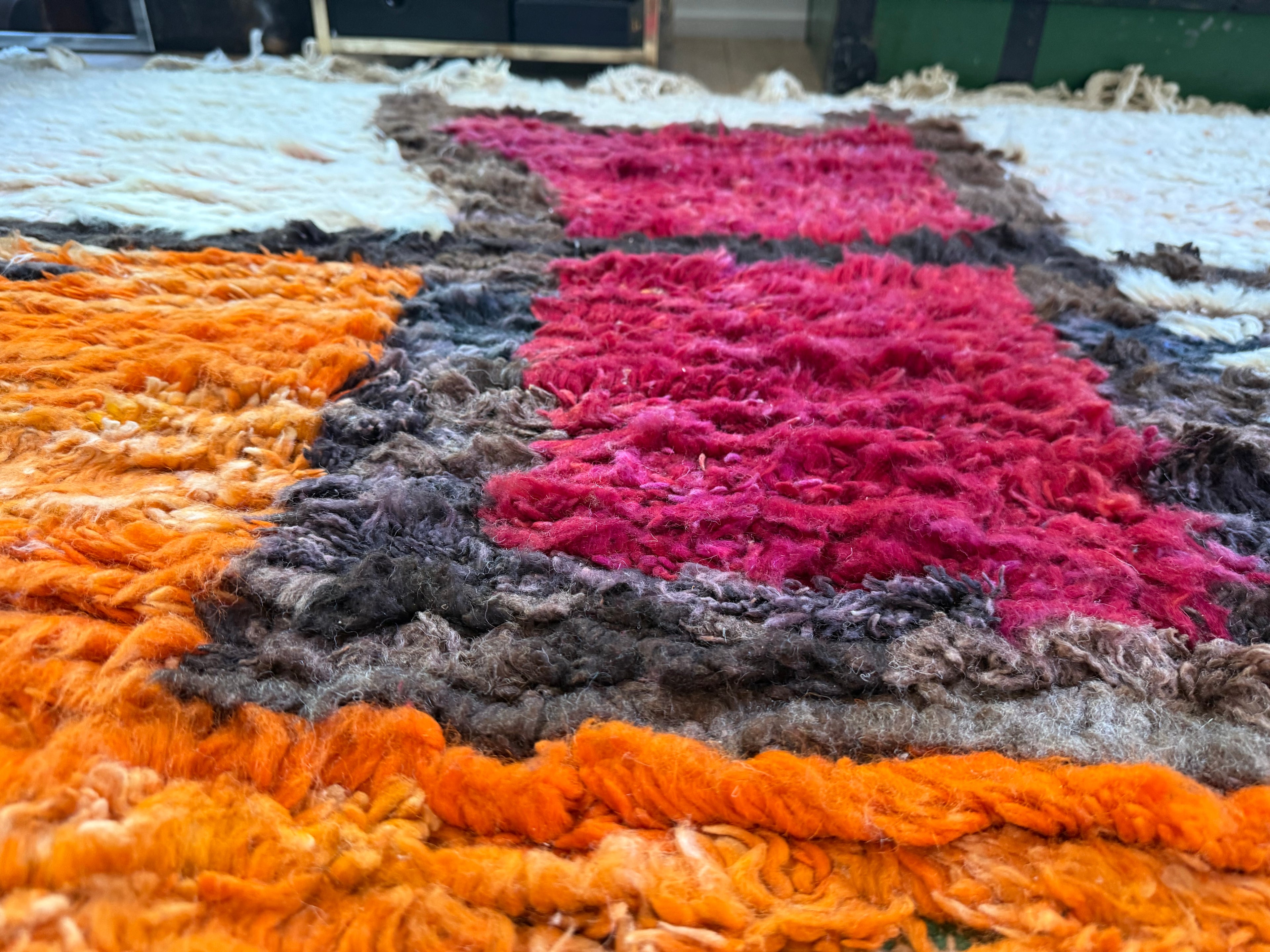 Vintage Abstract Moroccan Rug – Sculptural Wool Statement Piece (354 × 268 cm)