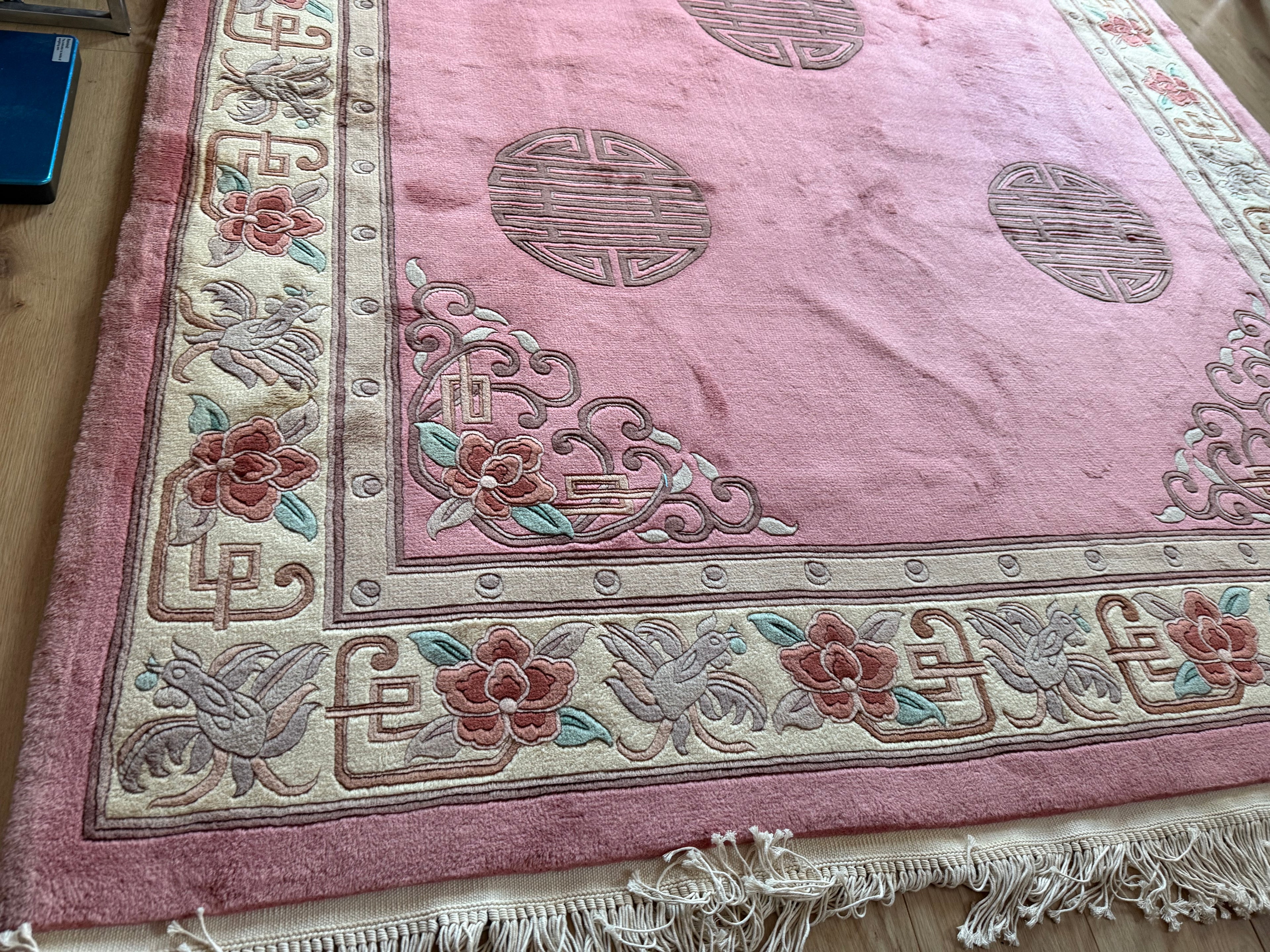 Vintage Art Deco tapijt in warm roze – 330 × 215 cm