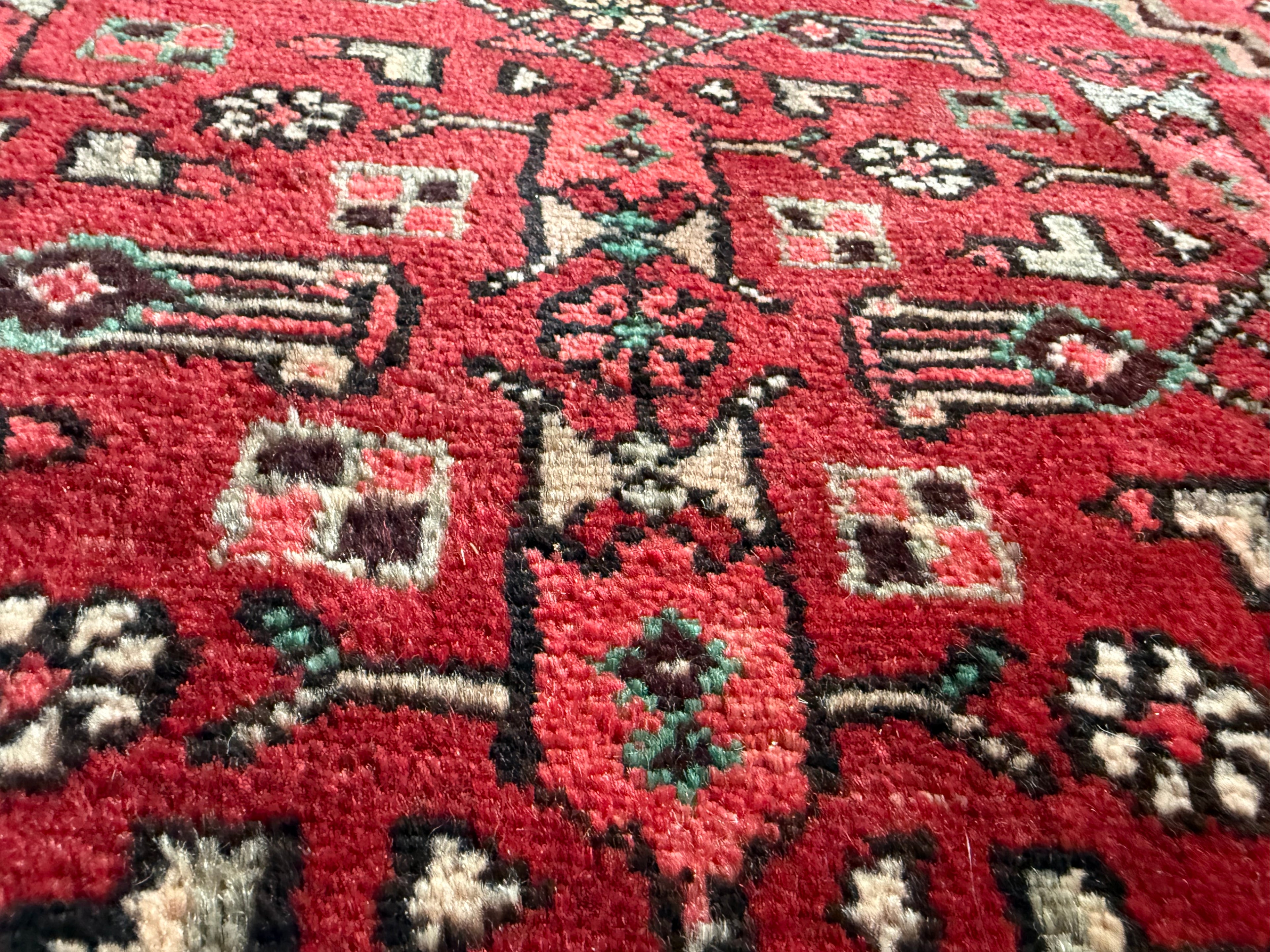 Handgeknoopt vintage tapijt – ca. 208 × 104 cm