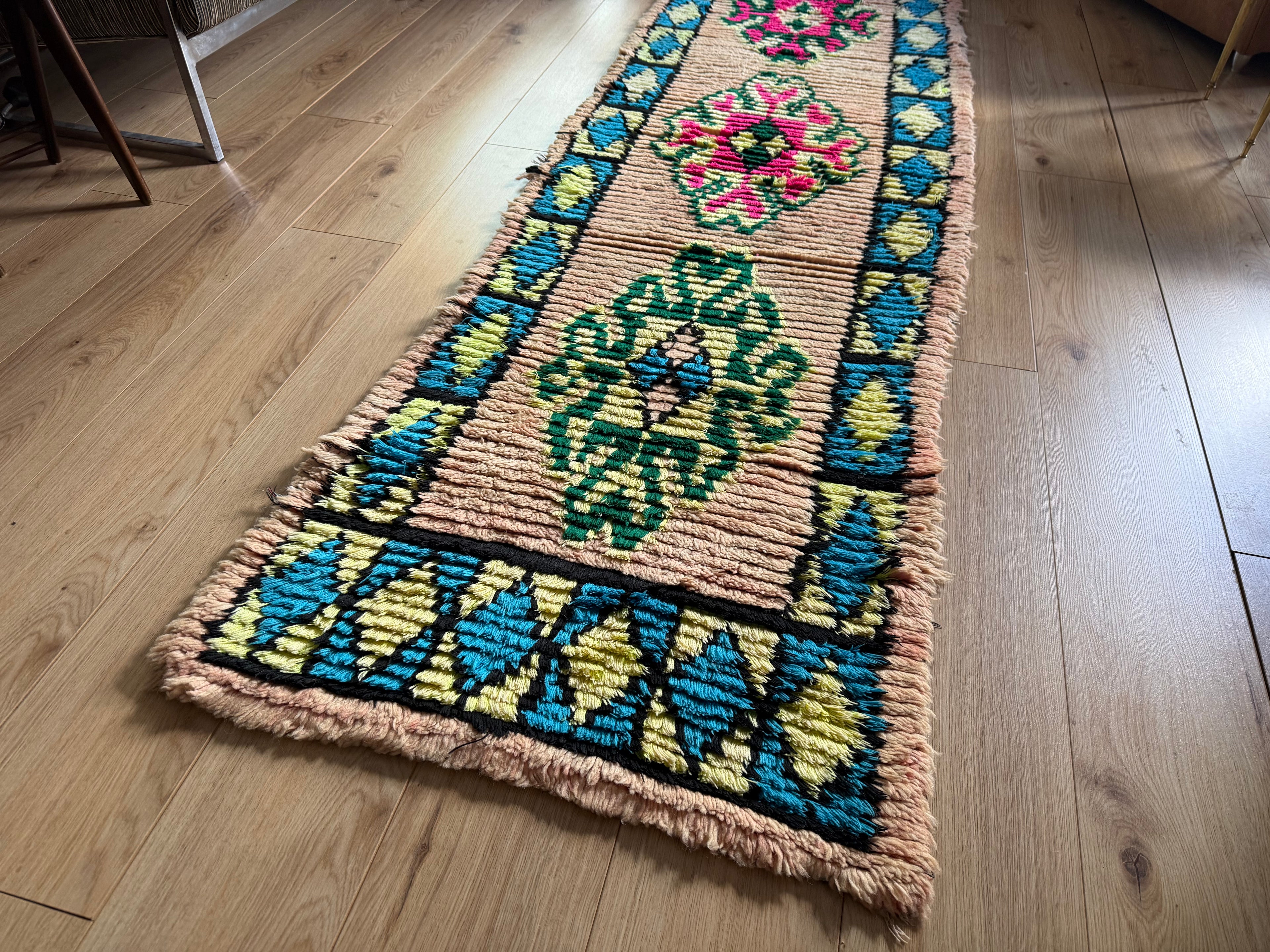 Vintage Moroccan Runner in Pink and Turquoise – 280 × 78 cm
