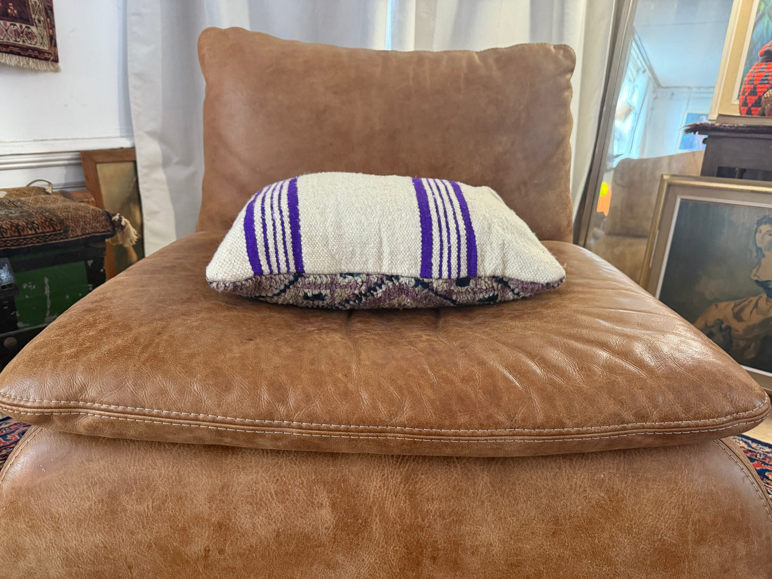 Coussin fait main en tapis marocain vintage – env. 60 × 40 cm