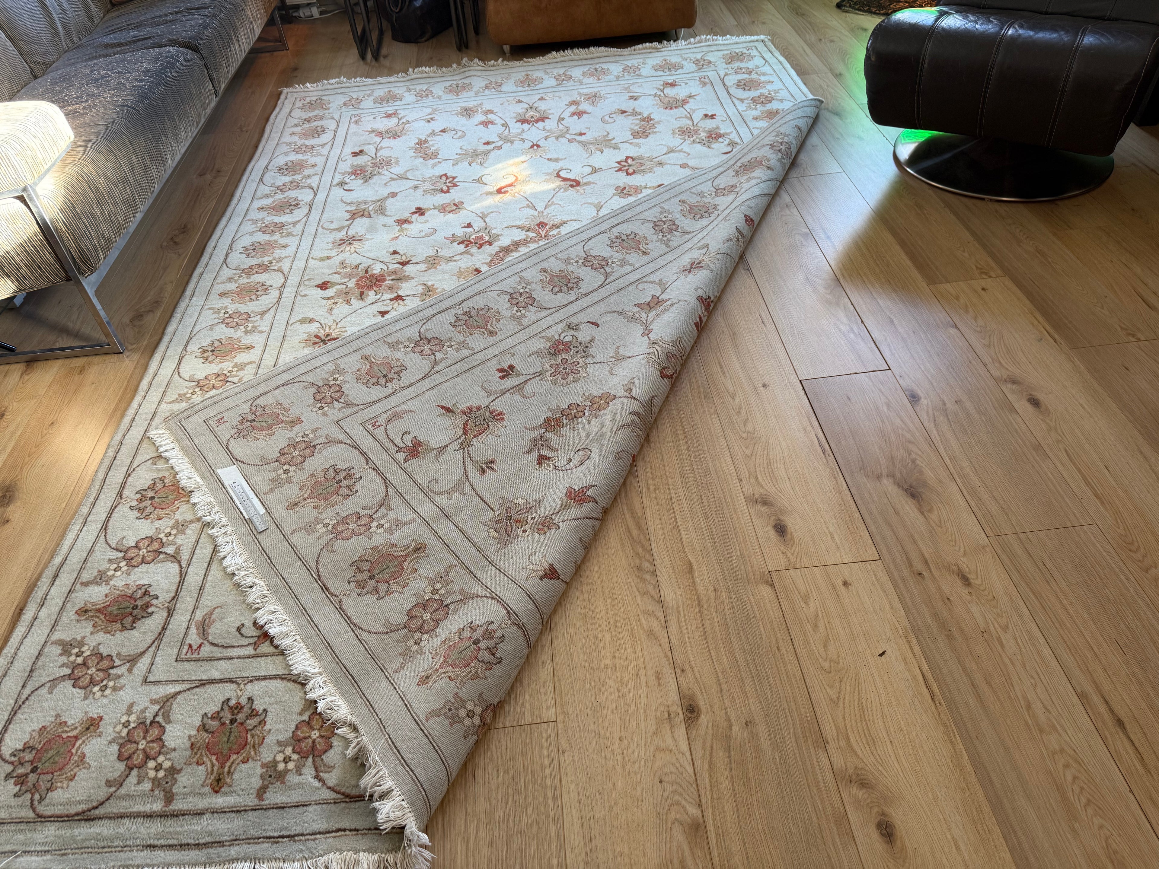 Authentiek handgeknoopt tapijt – licht pastel & florale elegantie – ca. 305 × 197 cm