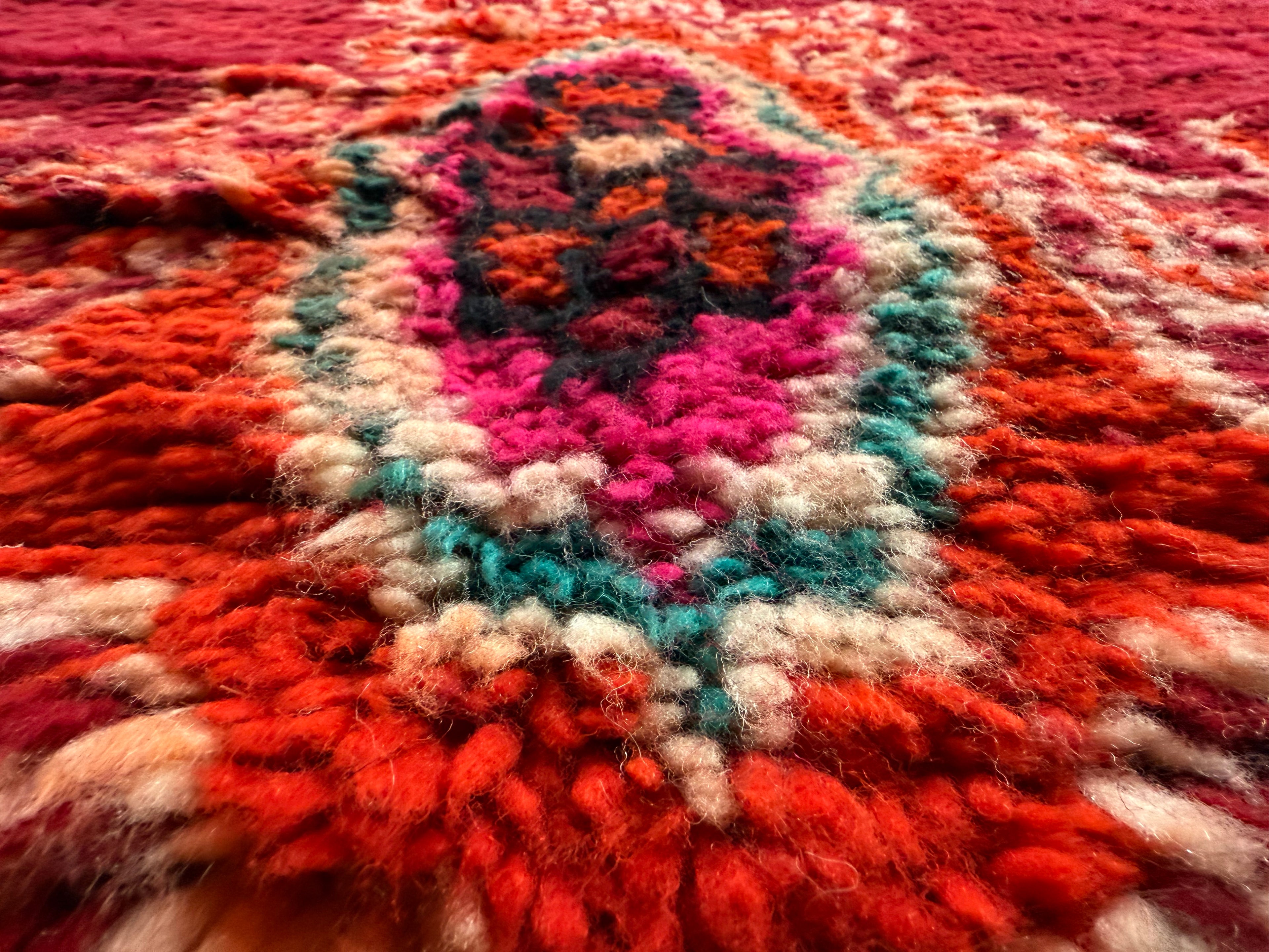 Handgeknoopt vintage Berber tapijt – 315 × 222 cm