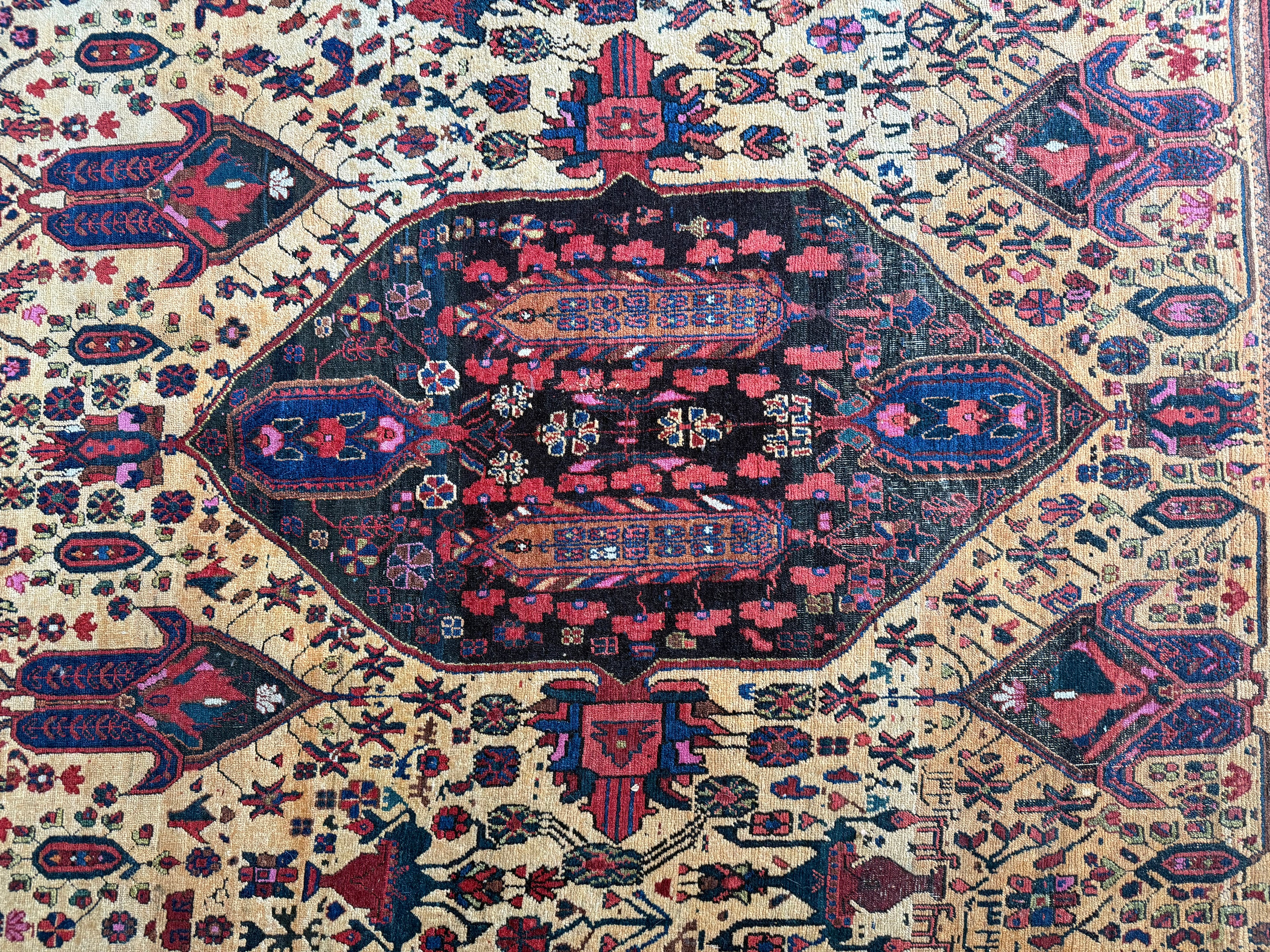 Handgeknoopt vintage tapijt Oosters Malayer stijl – ca. 137 × 163 cm