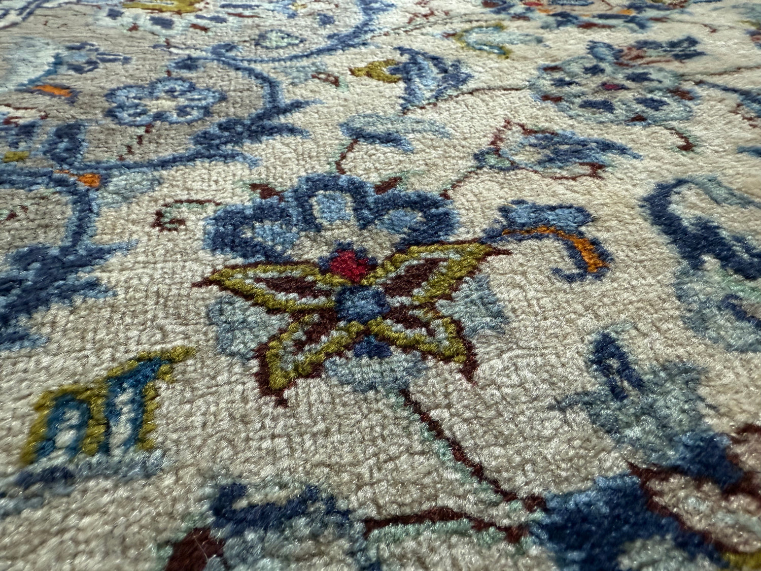 Alfombra vintage anudada a mano – Clara y elegante – aprox. 365 × 245 cm