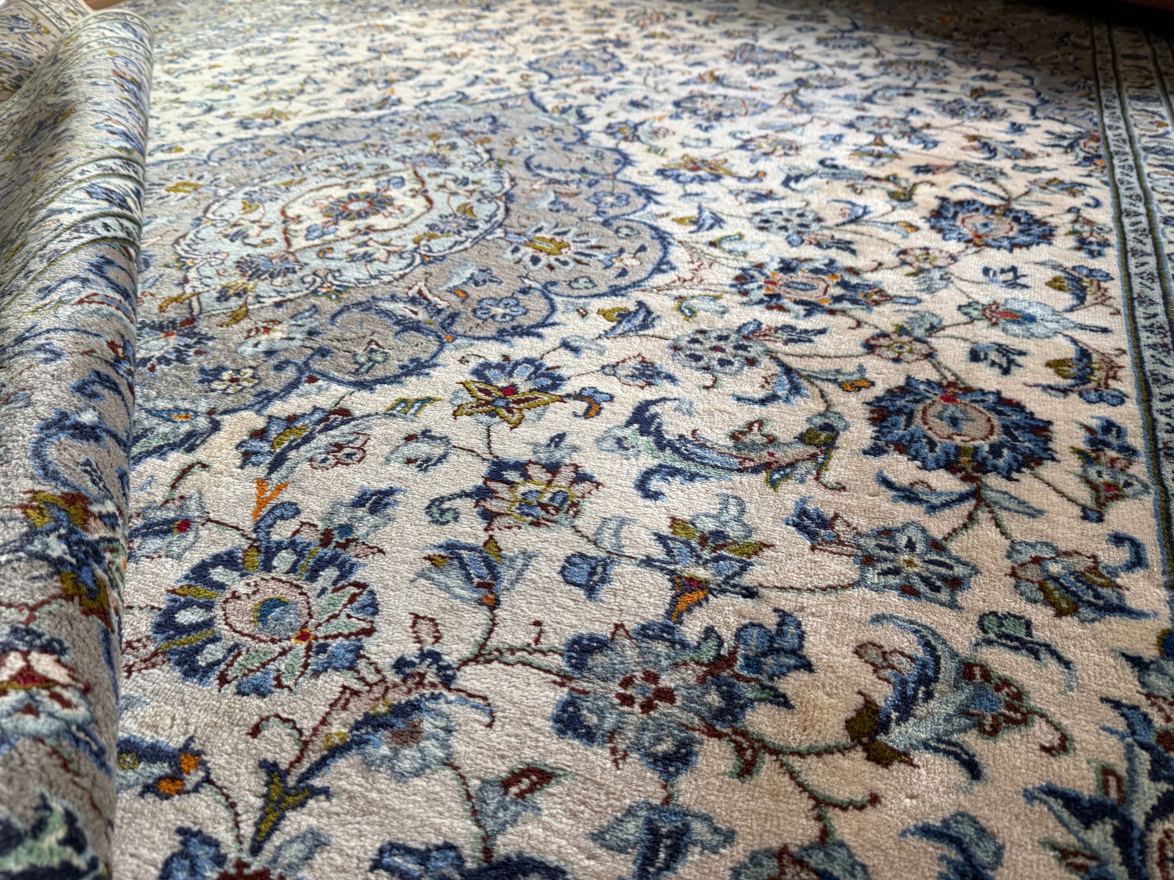 Handgeknoopt vintage tapijt – Licht & elegant – ca. 365 × 245 cm