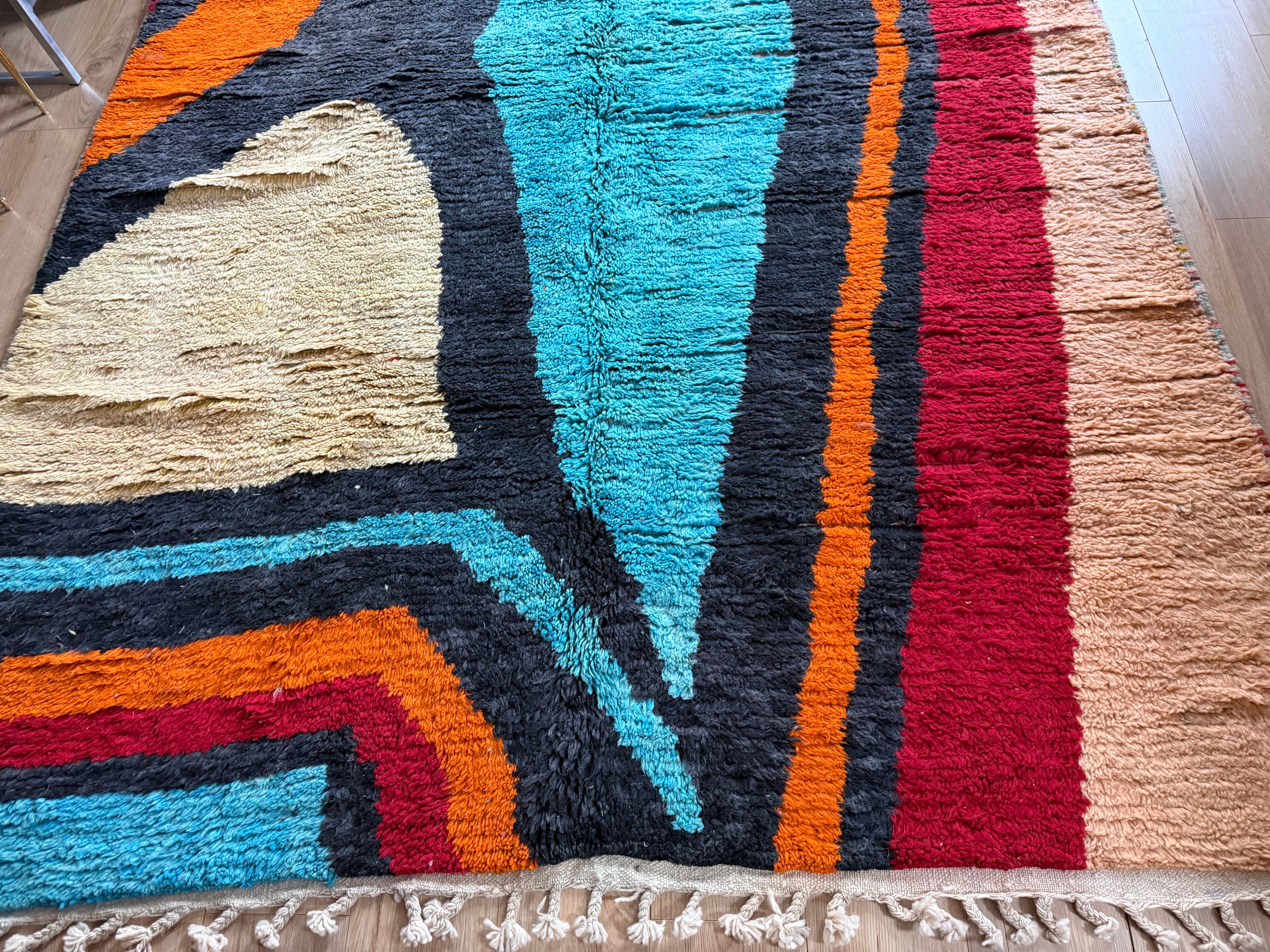 Vintage Moroccan Postmodern Rug 1980s Abstract Design – 332 × 205 cm