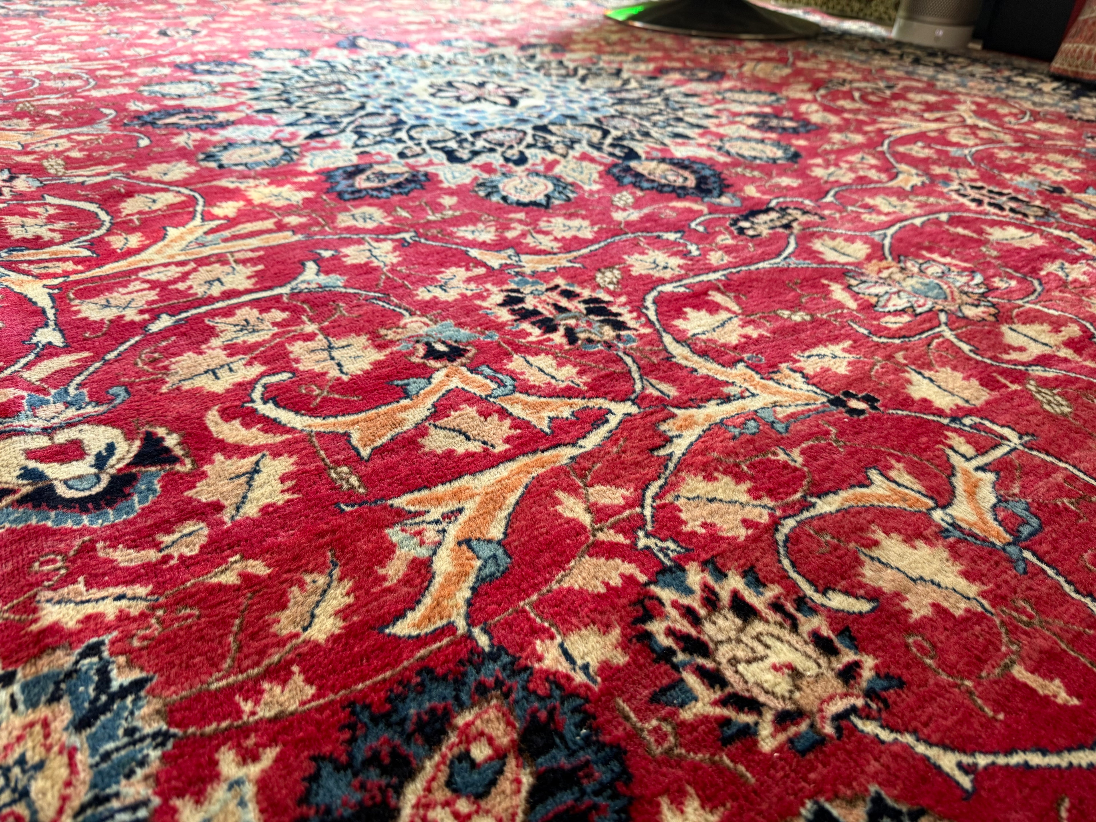 Groot handgeknoopt vintage vloerkleed met medaillon – 400×302 cm