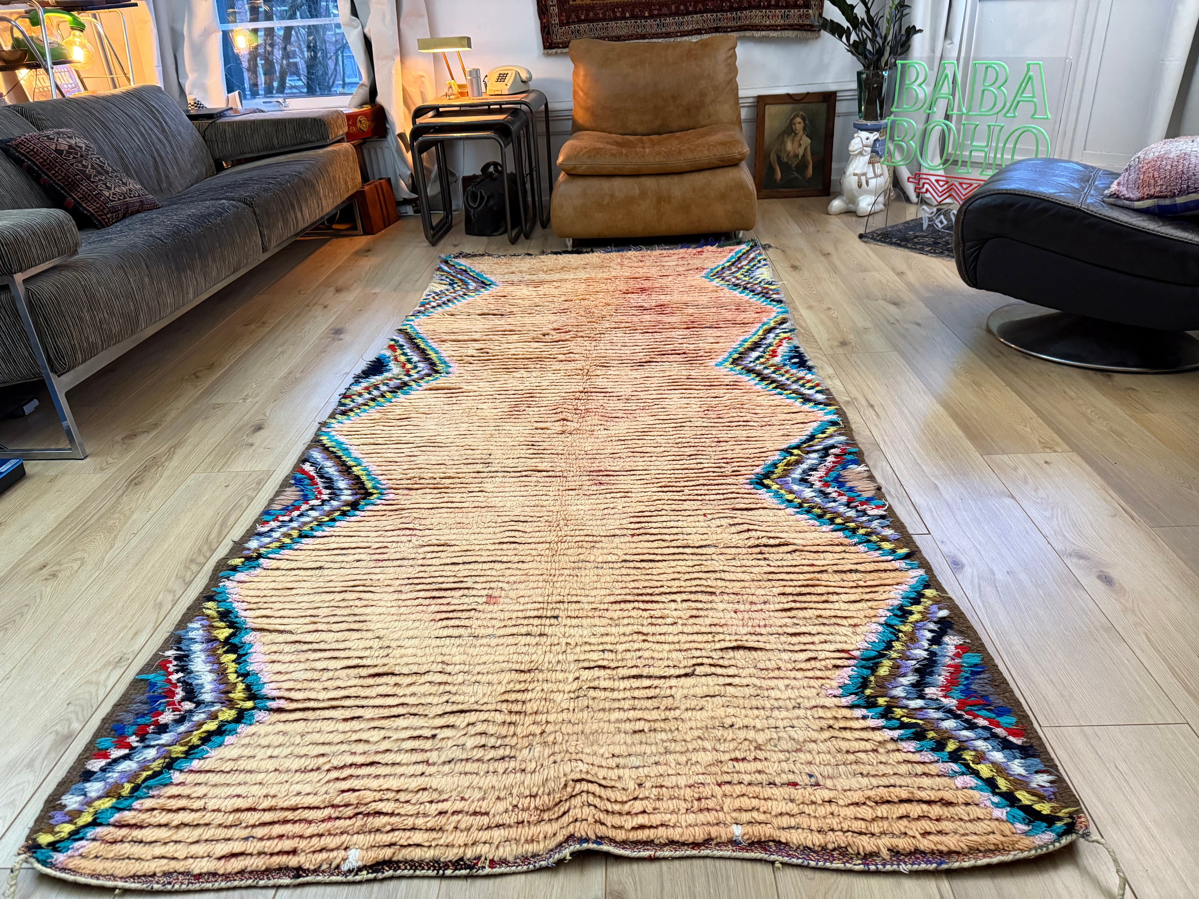 Vintage handgeknoopt Marokkaans tapijt – 370 × 204 cm