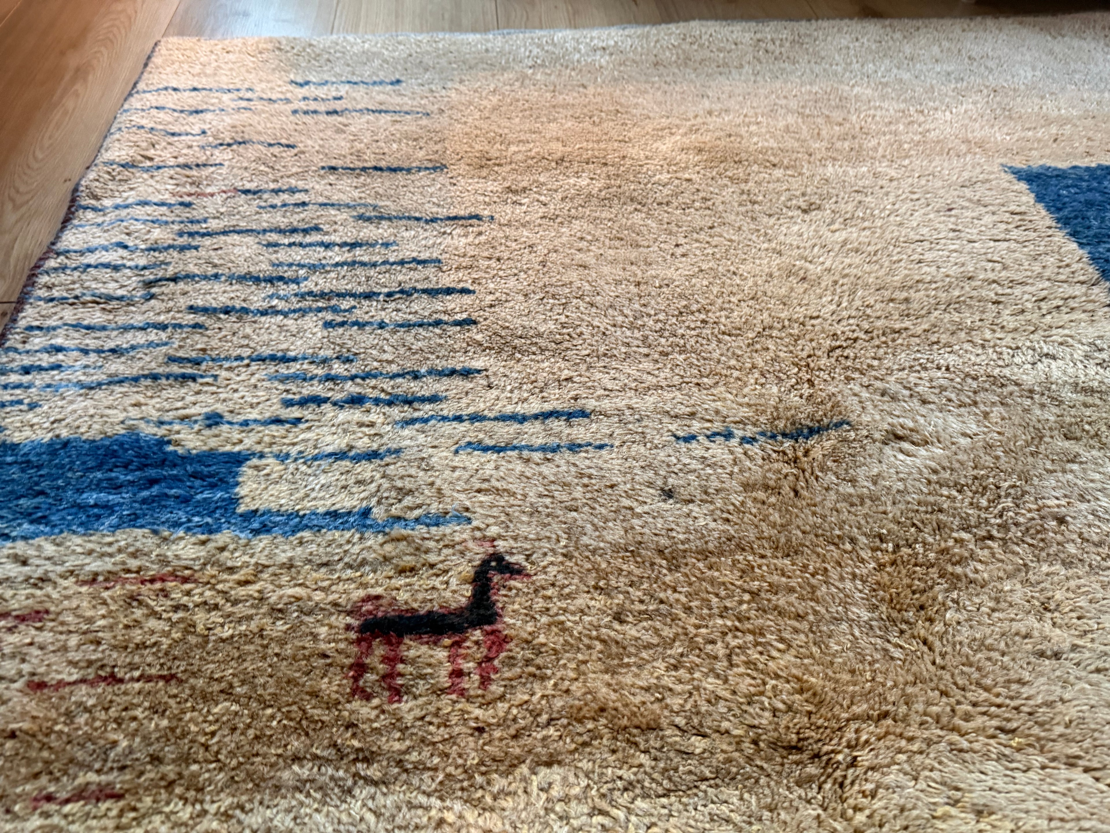 Hand-knotted wool carpet with nomadic pattern – 283 × 215 cm