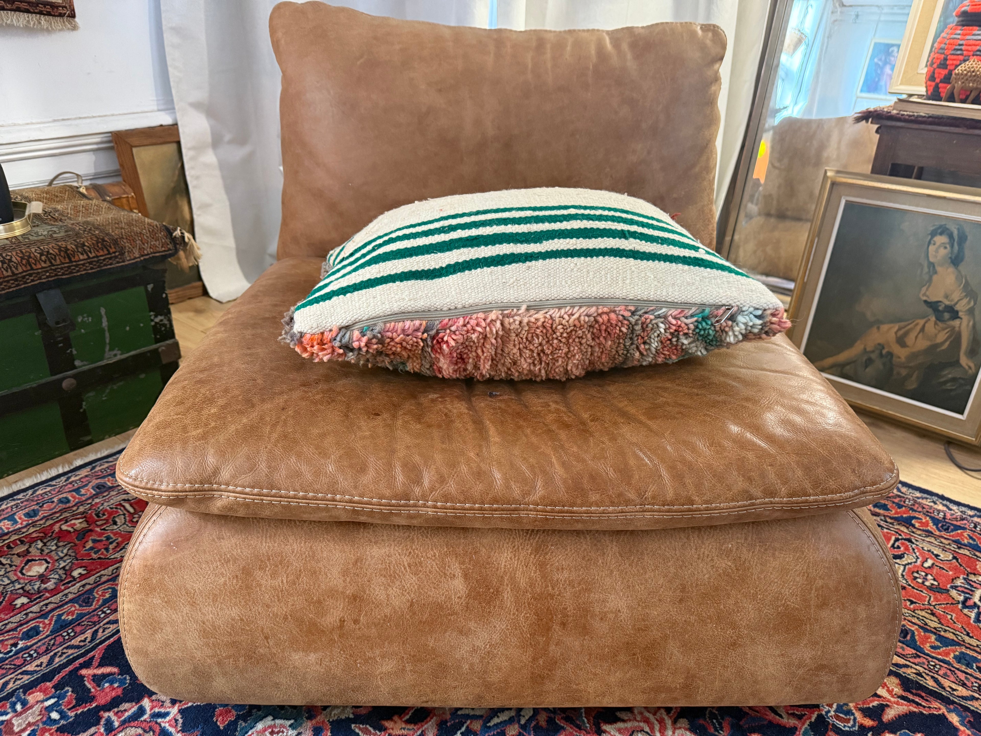 Handgemaakt kussen van een vintage Marokkaans tapijt –ca. 60 × 40 cm