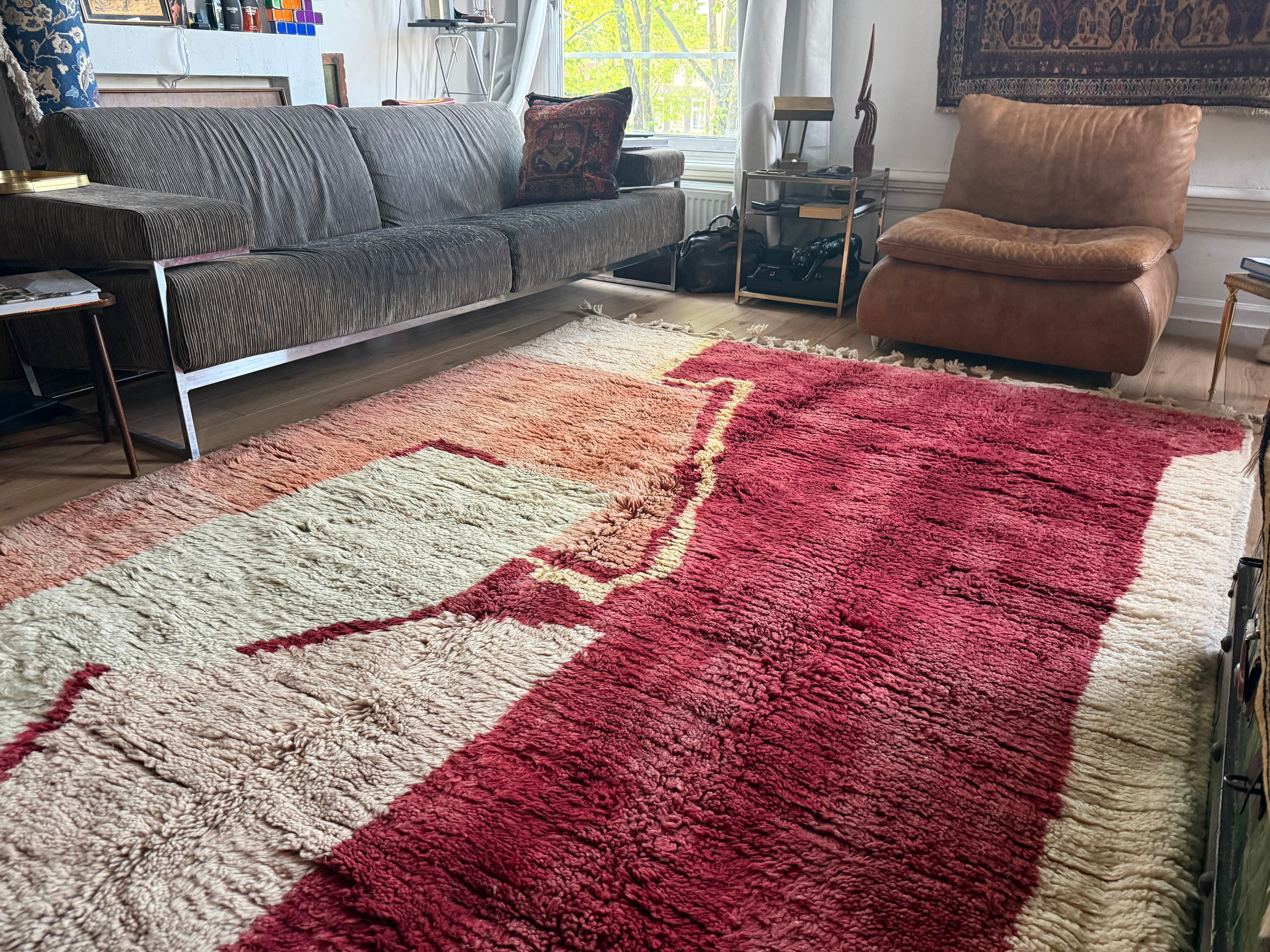 Vintage hand-knotted Moroccan rug – 291 × 203 cm
