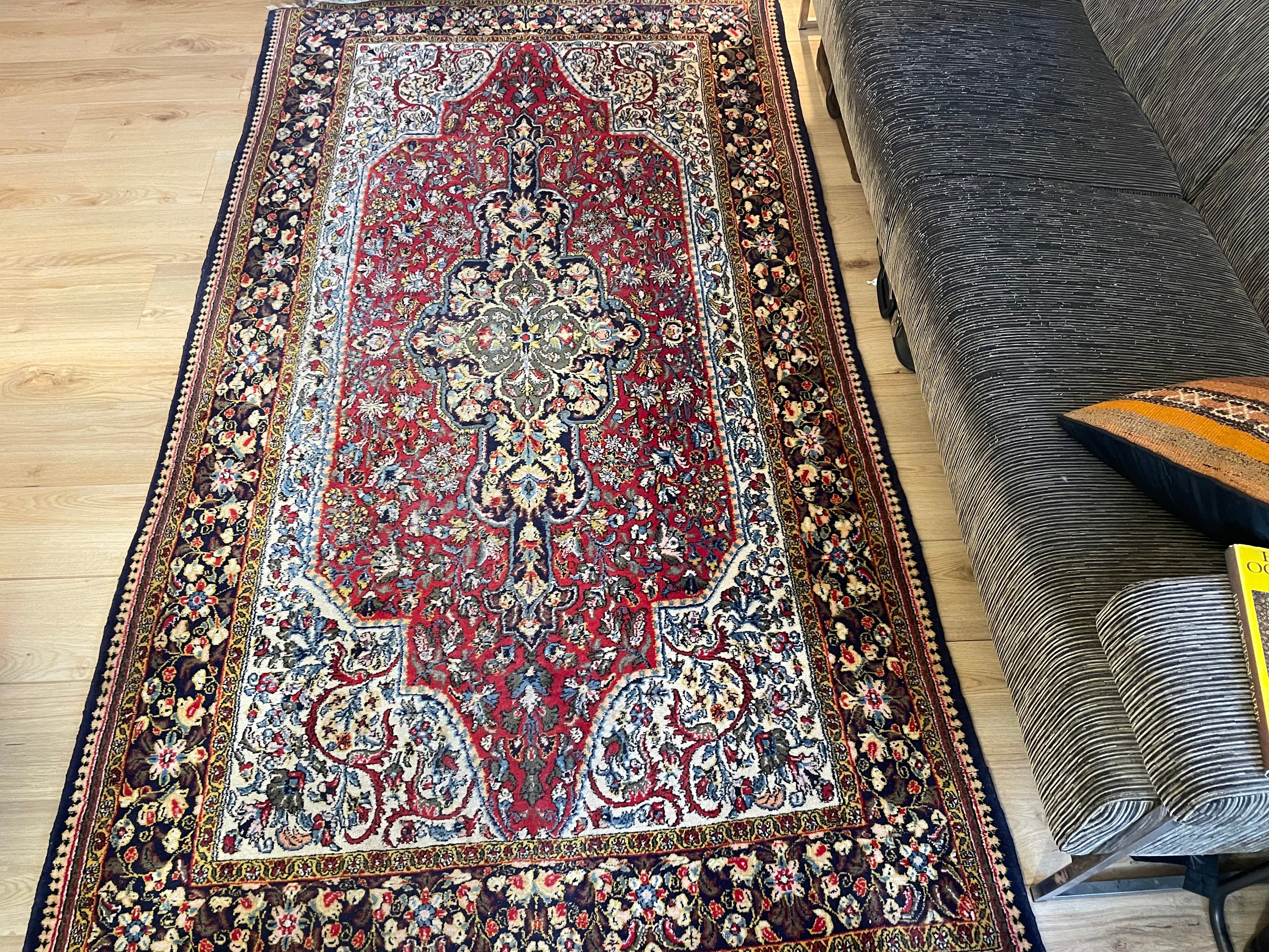 Handgeknoopt Oosters tapijt – ca. 256 × 139 cm