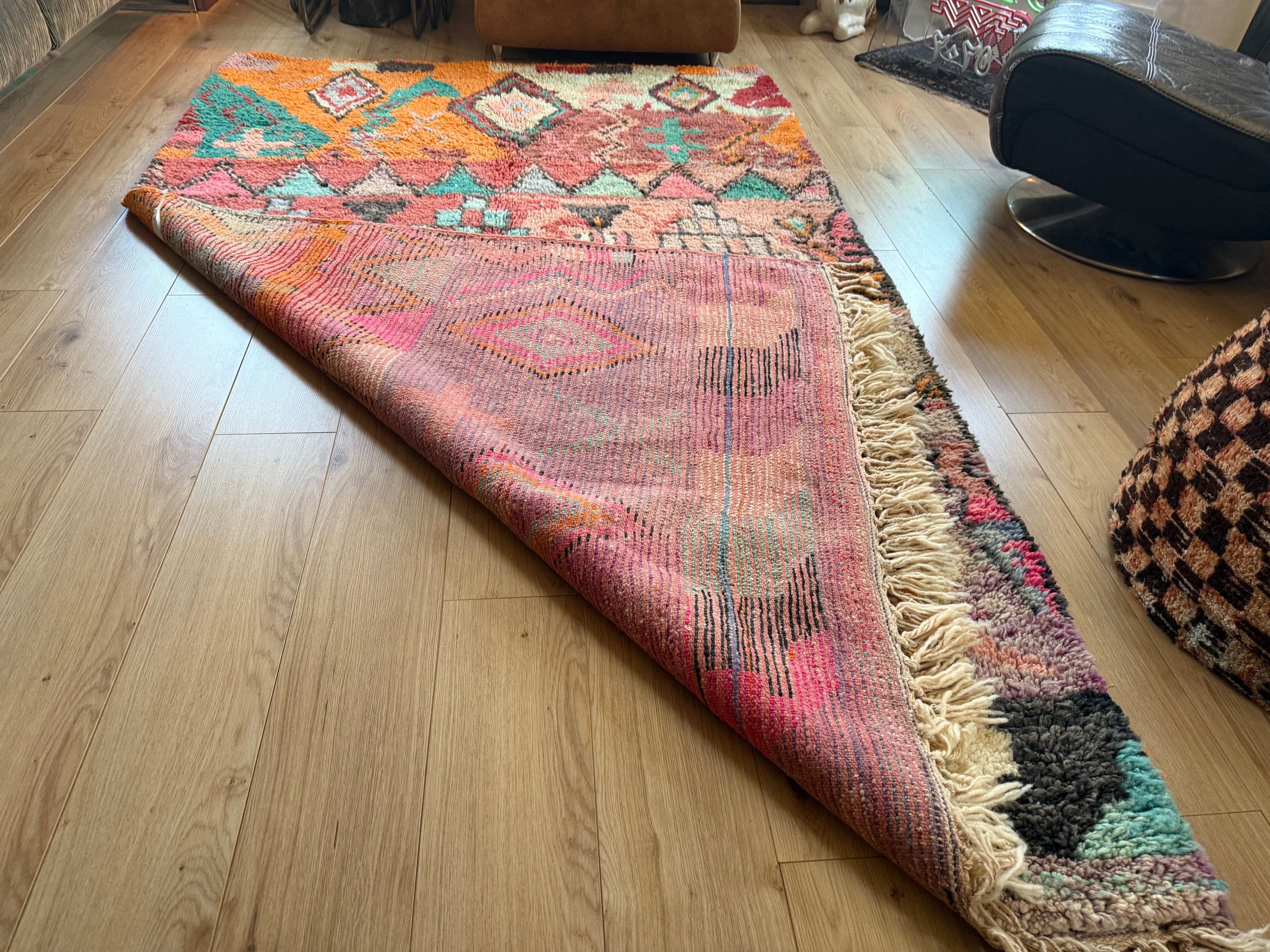 Kleurrijk handgeknoopt Marokkaans tapijt – 282 × 172 cm – boho vintage