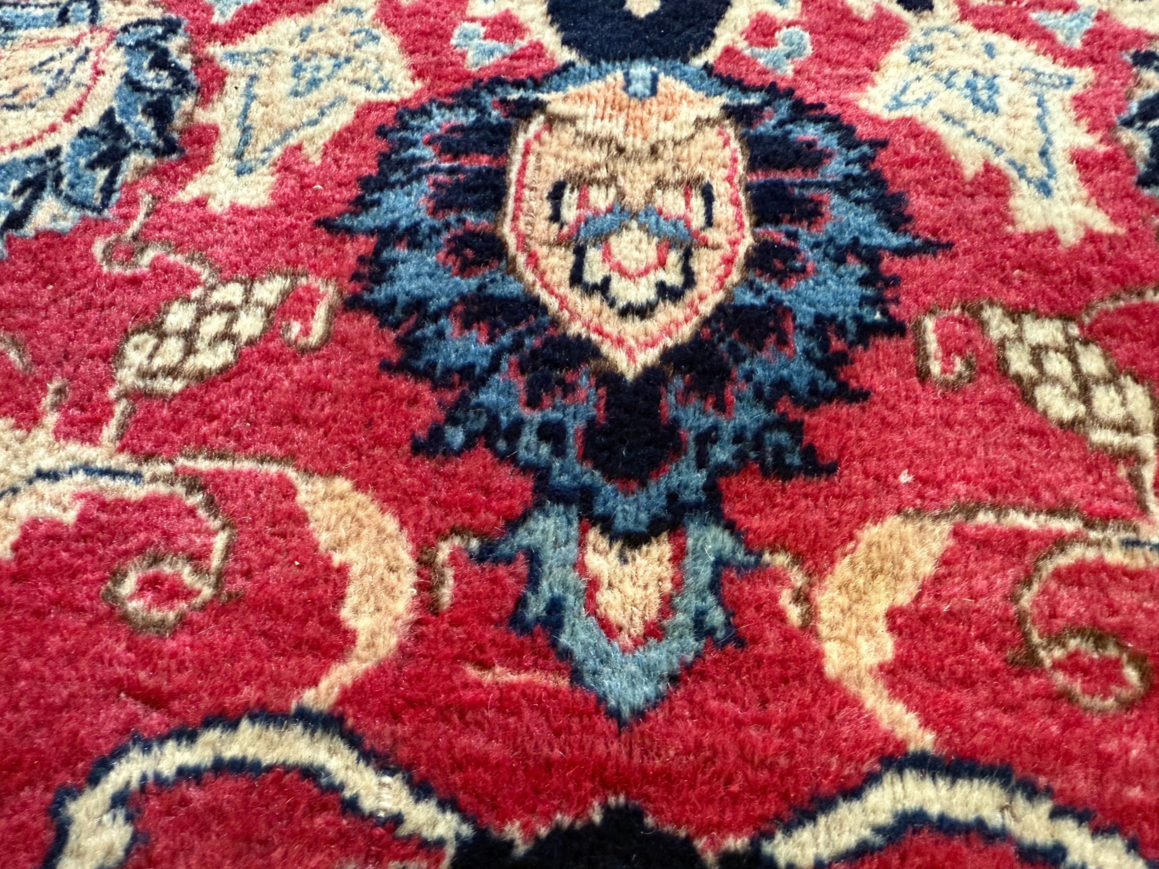 Groot handgeknoopt vintage vloerkleed met medaillon – 400×302 cm