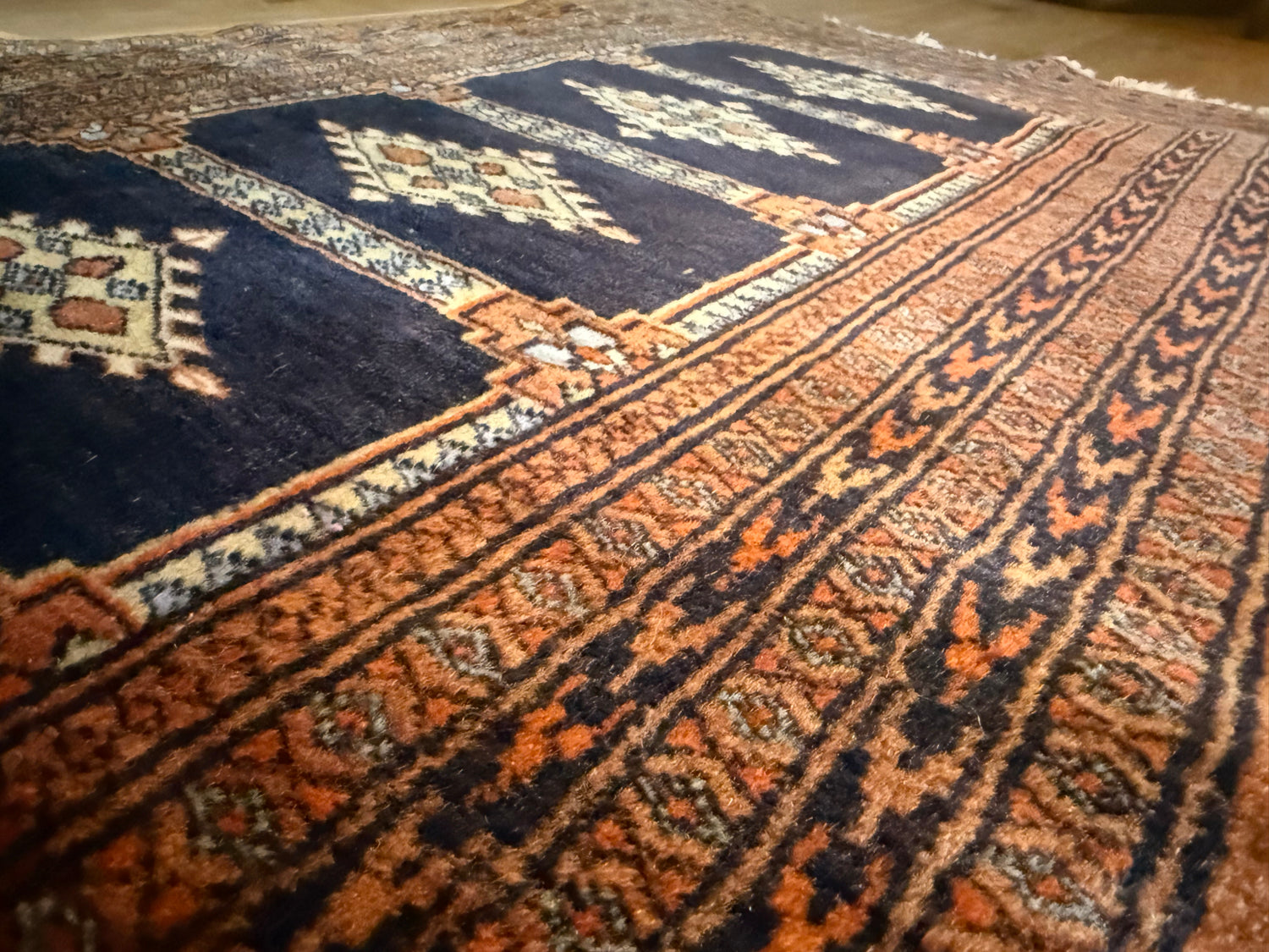 Passadeira vintage feita à mão – estilo Baluchi – aprox. 190 × 63 cm