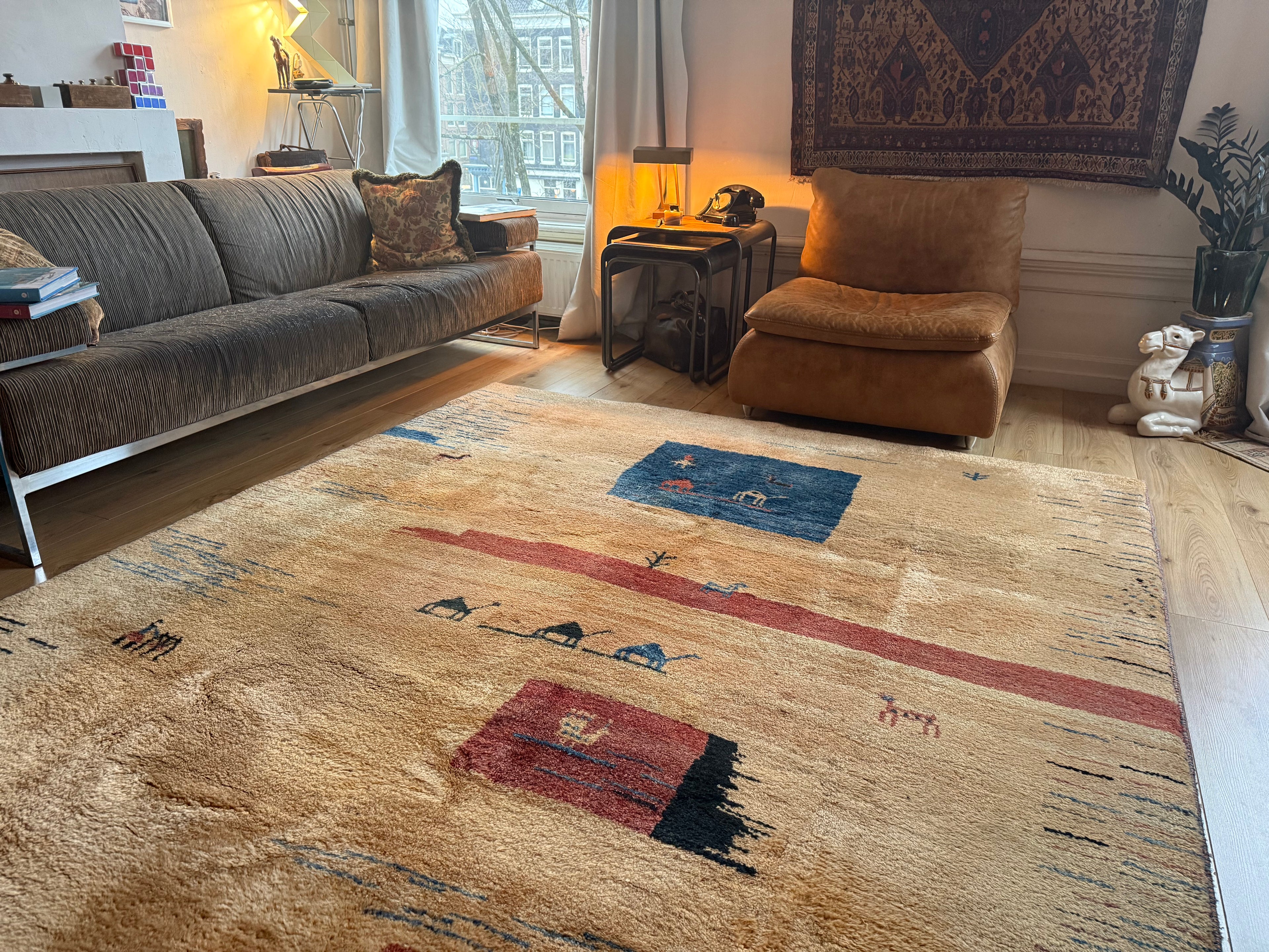 Hand-knotted wool carpet with nomadic pattern – 283 × 215 cm