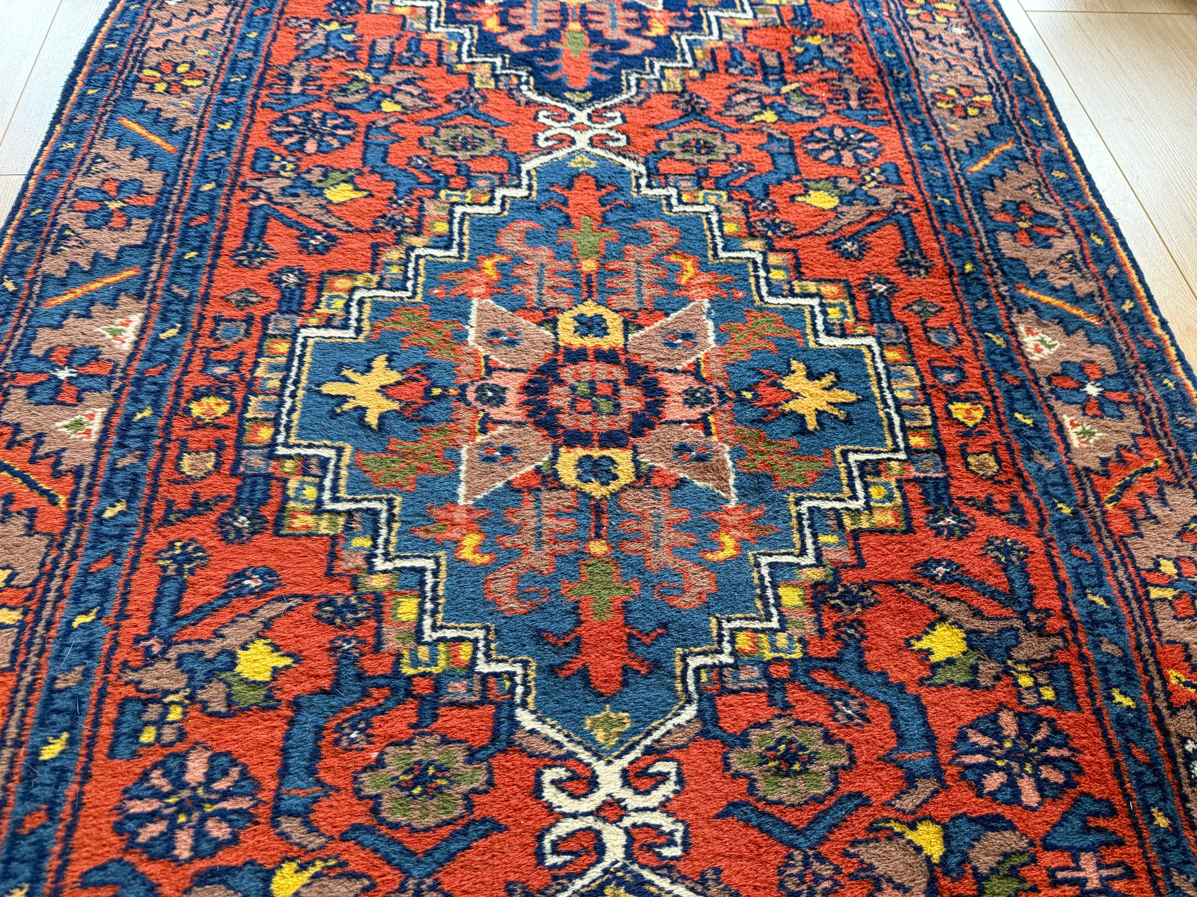 Handgeknoopte wollen loper – ca. 340 × 89 cm