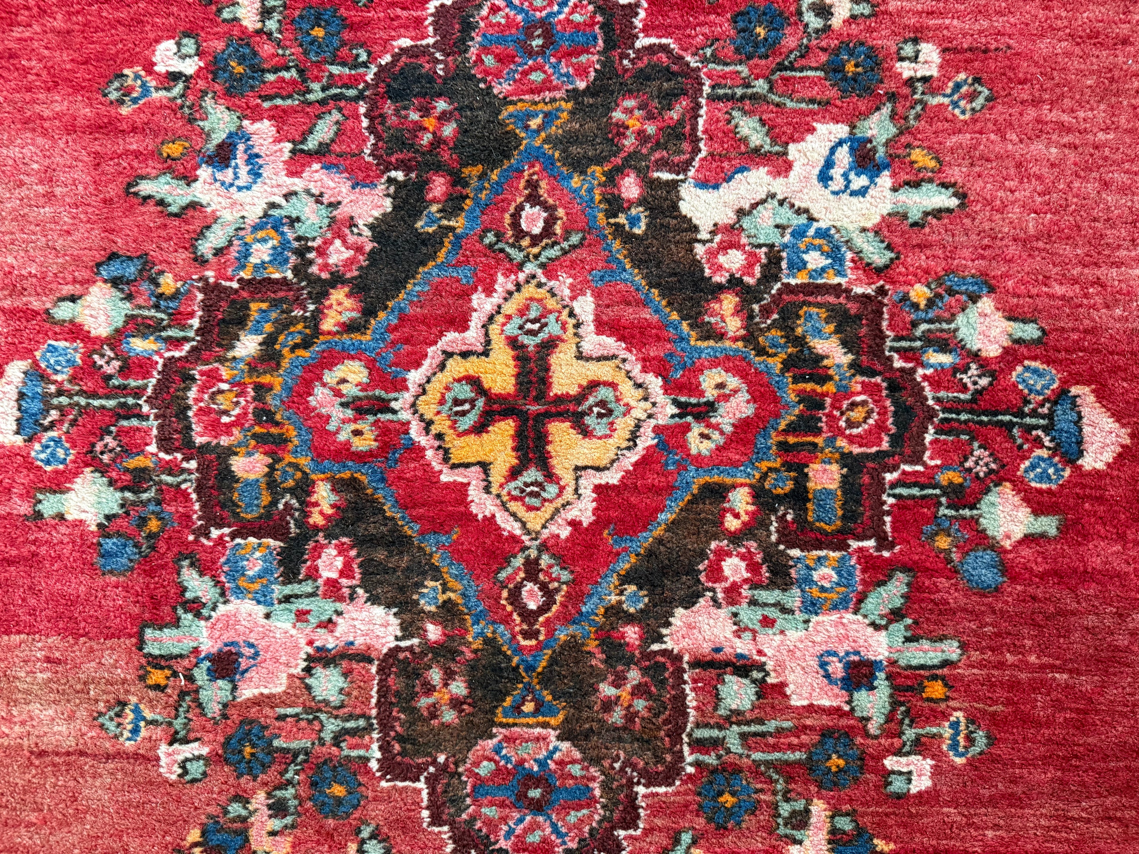 Handgeknoopt vintage Oosters tapijt – Heris-stijl – ca. 206 × 130 cm