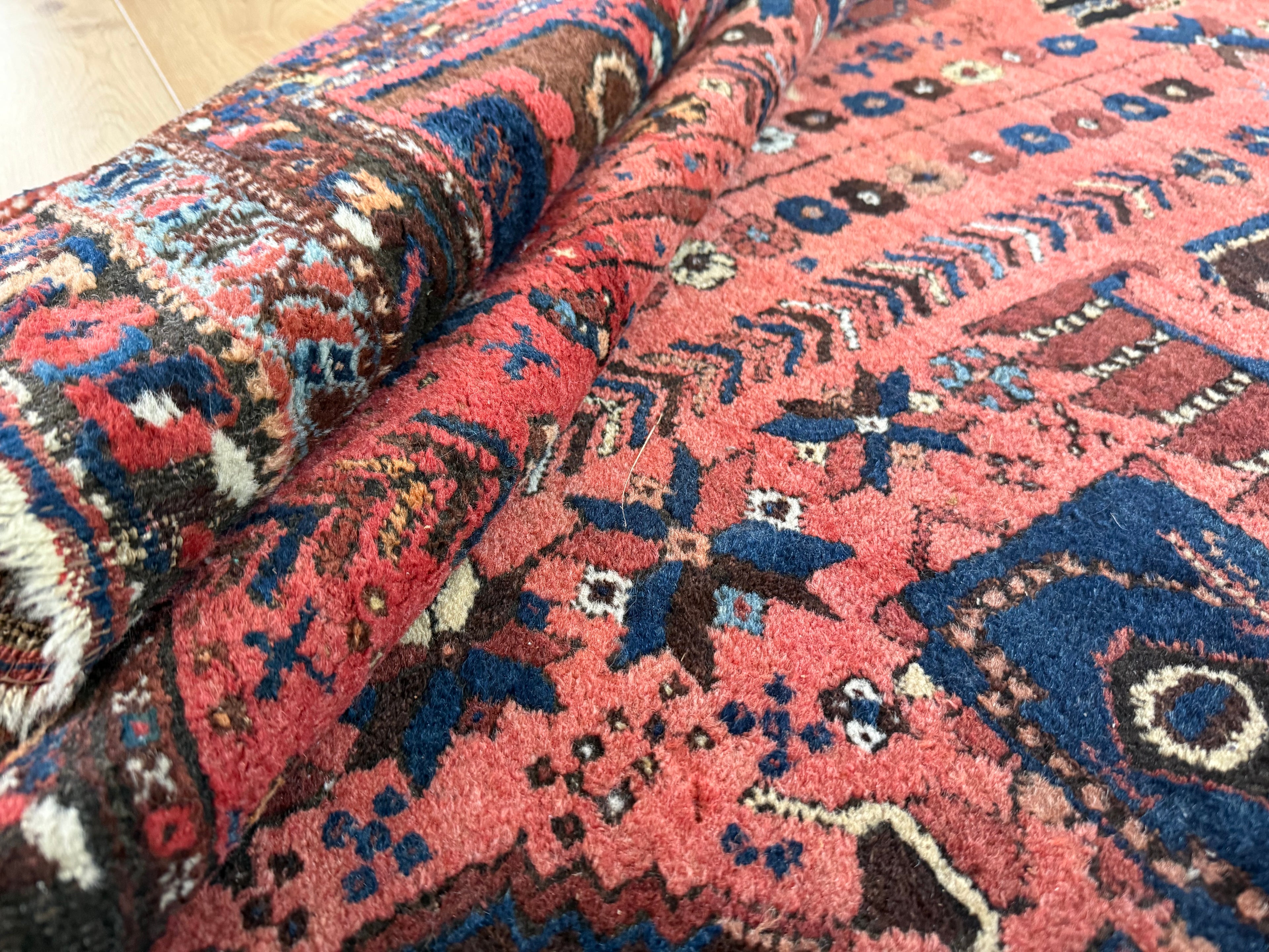 Antiek Handgeknoopt vintage tapijt Dorpstapijt (Nahavand stijl) – ca. 158 × 180 cm