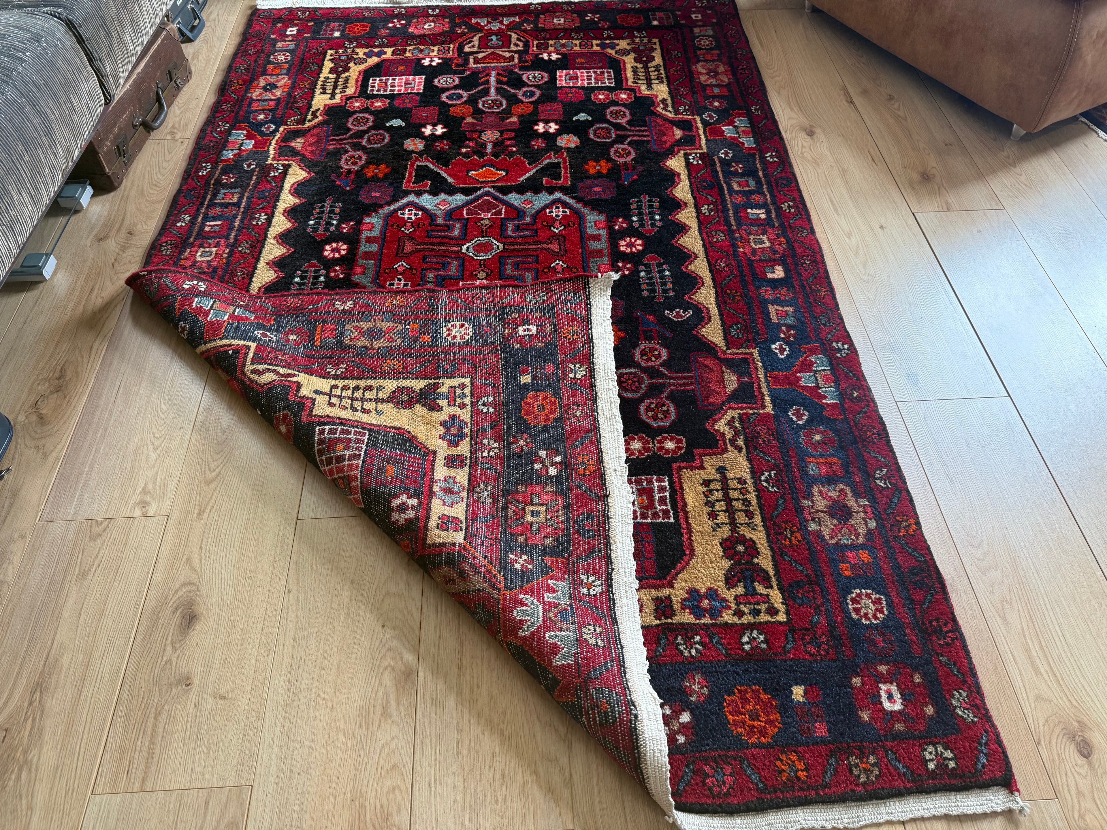 Handgeknoopt vintage tapijt – ca. 209 × 133 cm