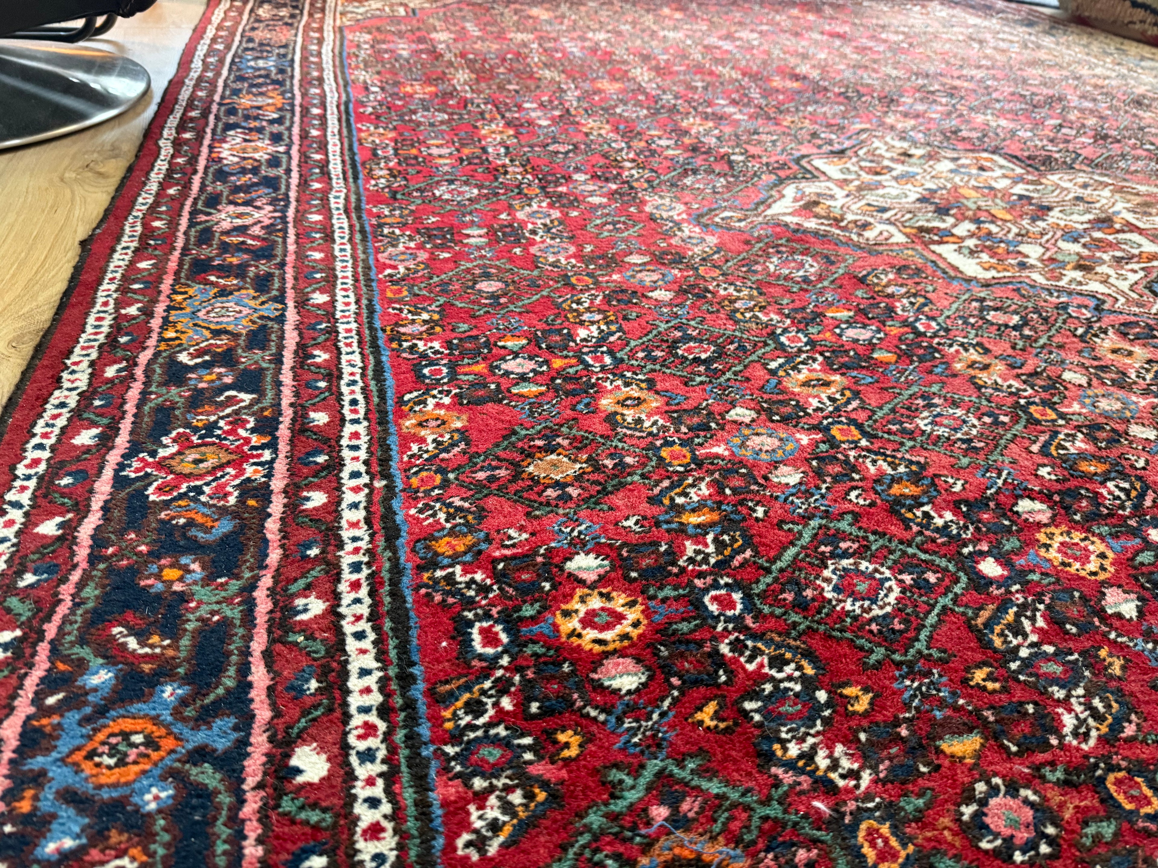 Hand-knotted vintage rug – Sun-kissed patina approx. 306 × 207 cm
