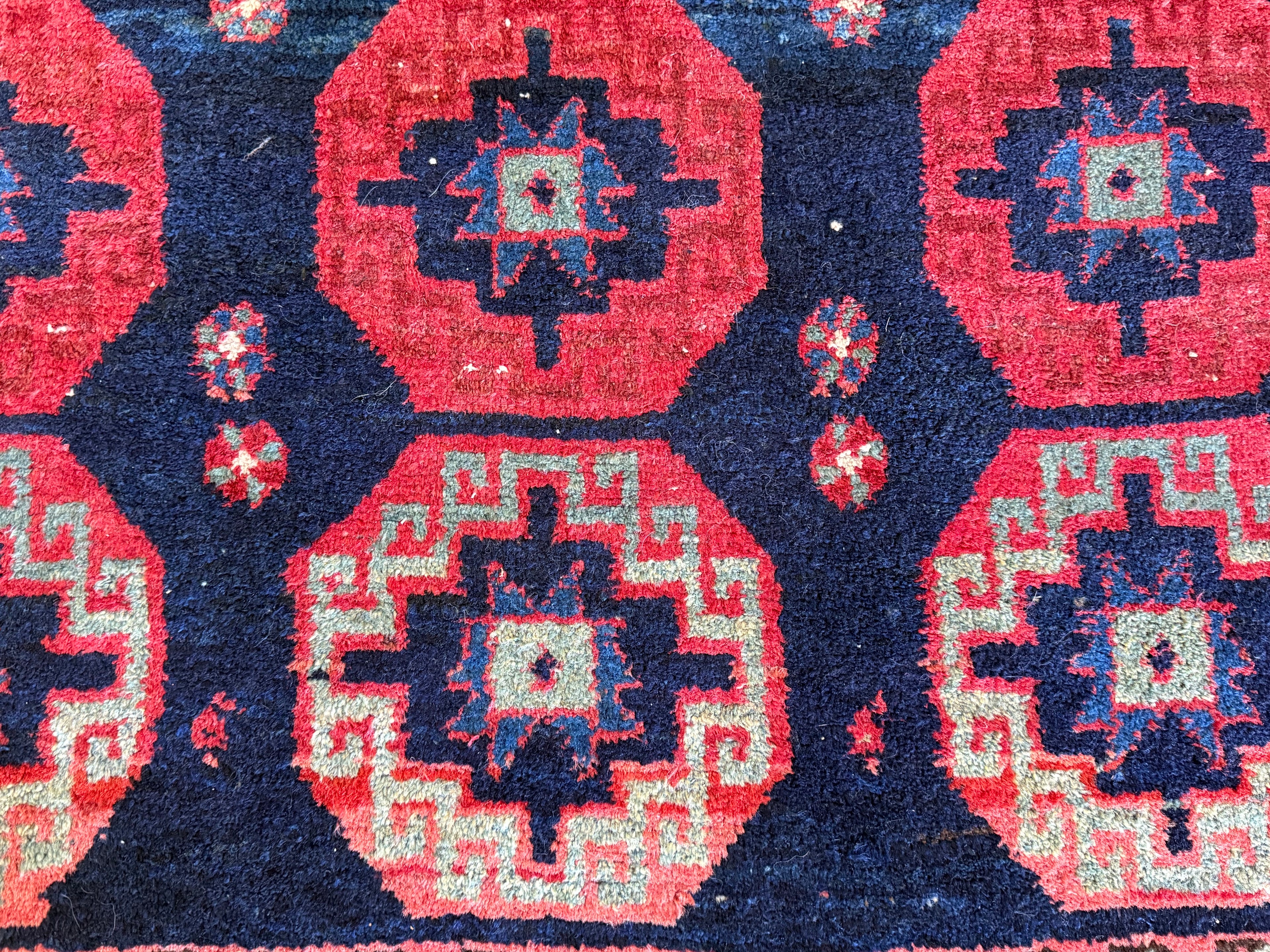 Handgeknoopt vintage tapijt – Zuid-Kaukasus (Karabagh / Kazak-stijl) – ca. 125 × 194 cm