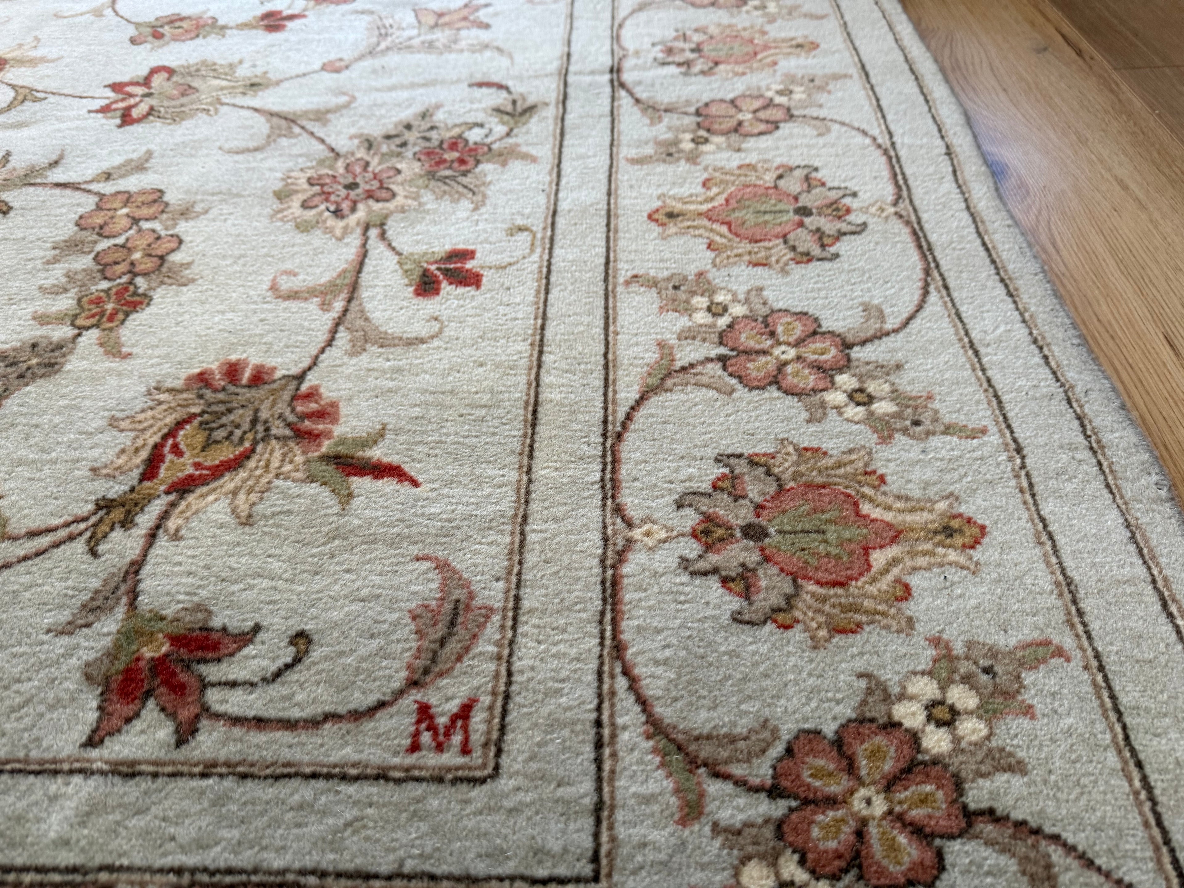 Authentiek handgeknoopt tapijt – licht pastel & florale elegantie – ca. 305 × 197 cm