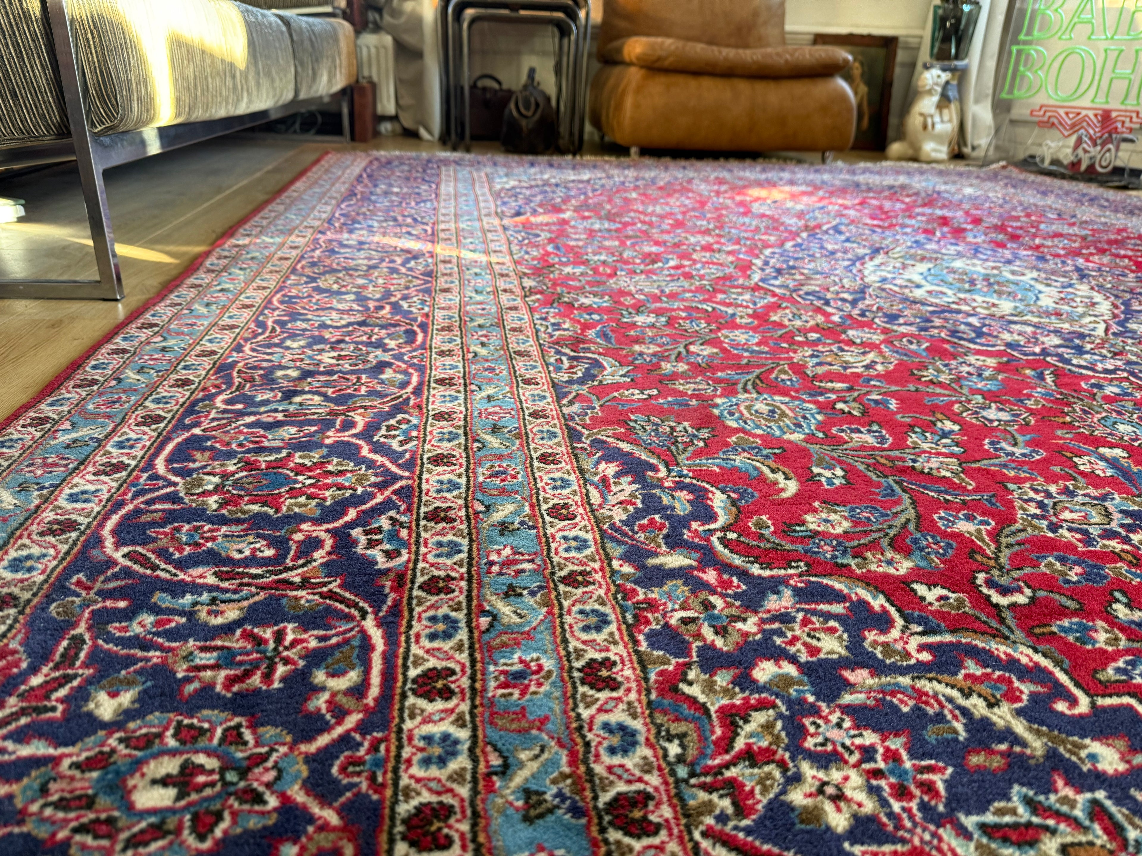 Groot handgeknoopt vintage tapijt – 352 × 247 cm