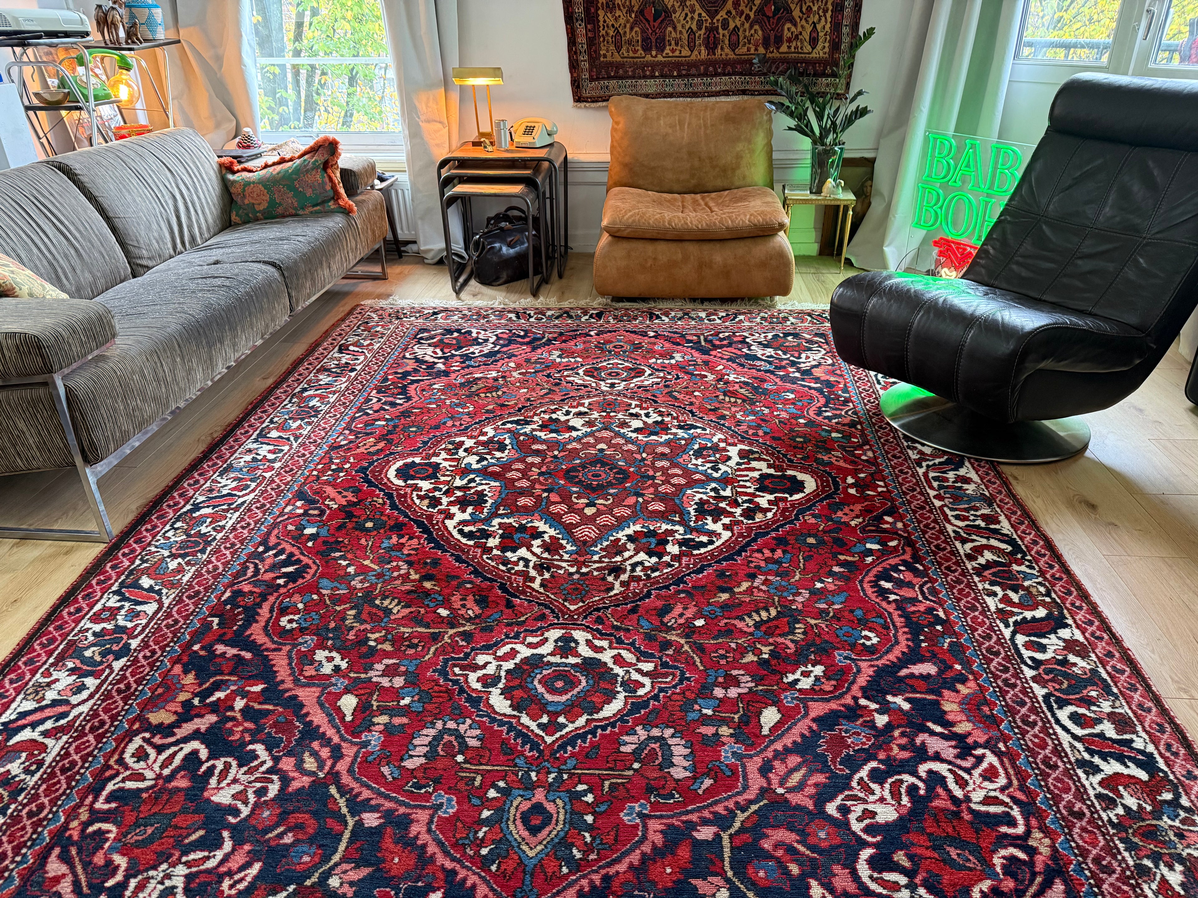 Vintage handgeknoopt Oosters tapijt met medaillon – ca. 318 × 226 cm