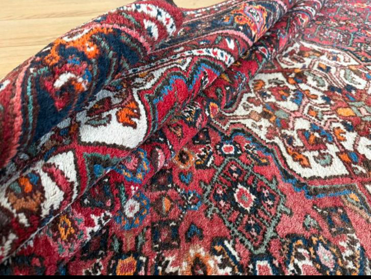 Hand-knotted vintage rug – Sun-kissed patina approx. 306 × 207 cm