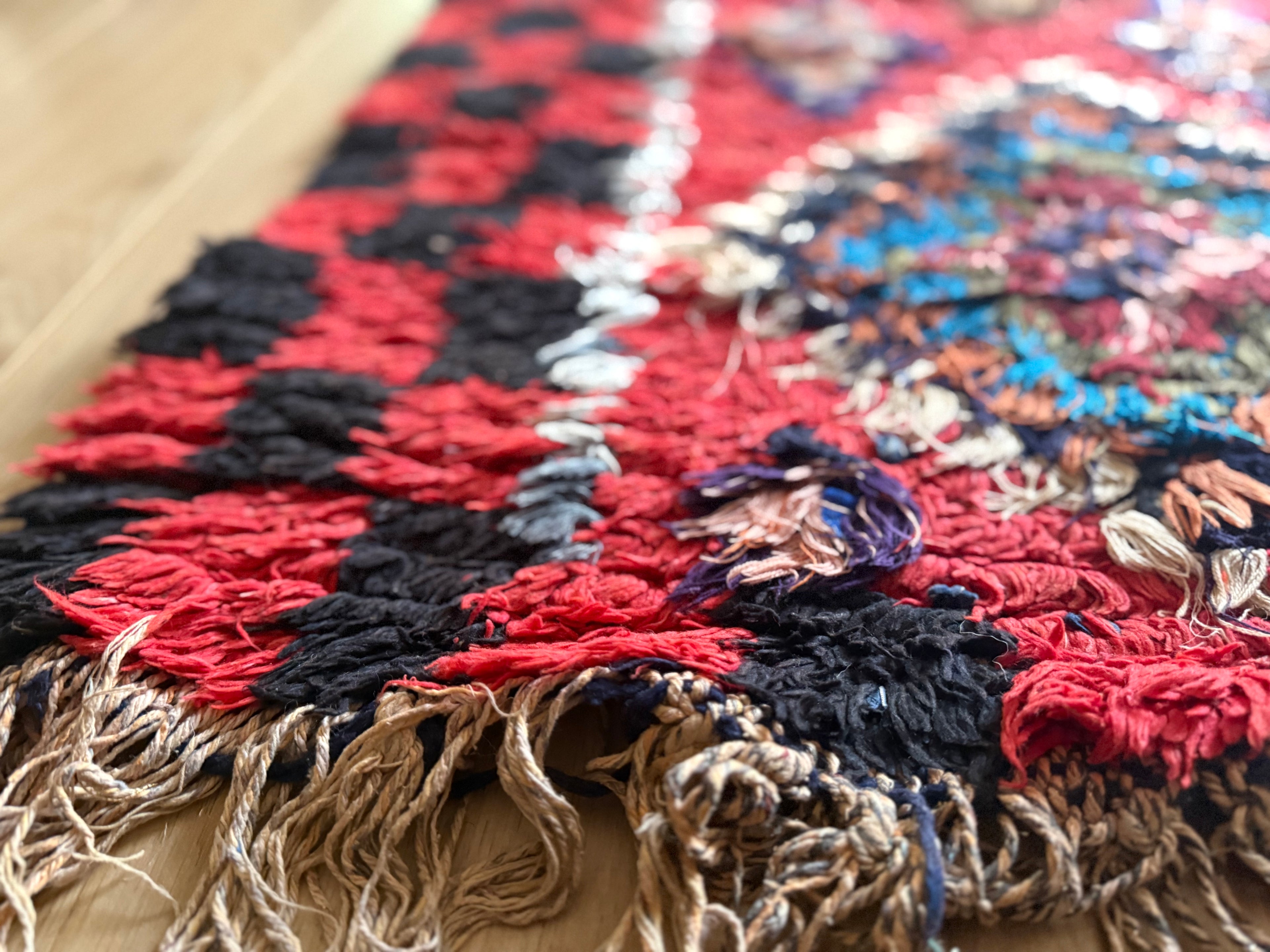 Handgeknoopt vintage tapijt – Boucherouite loper – ca. 295 × 85 cm