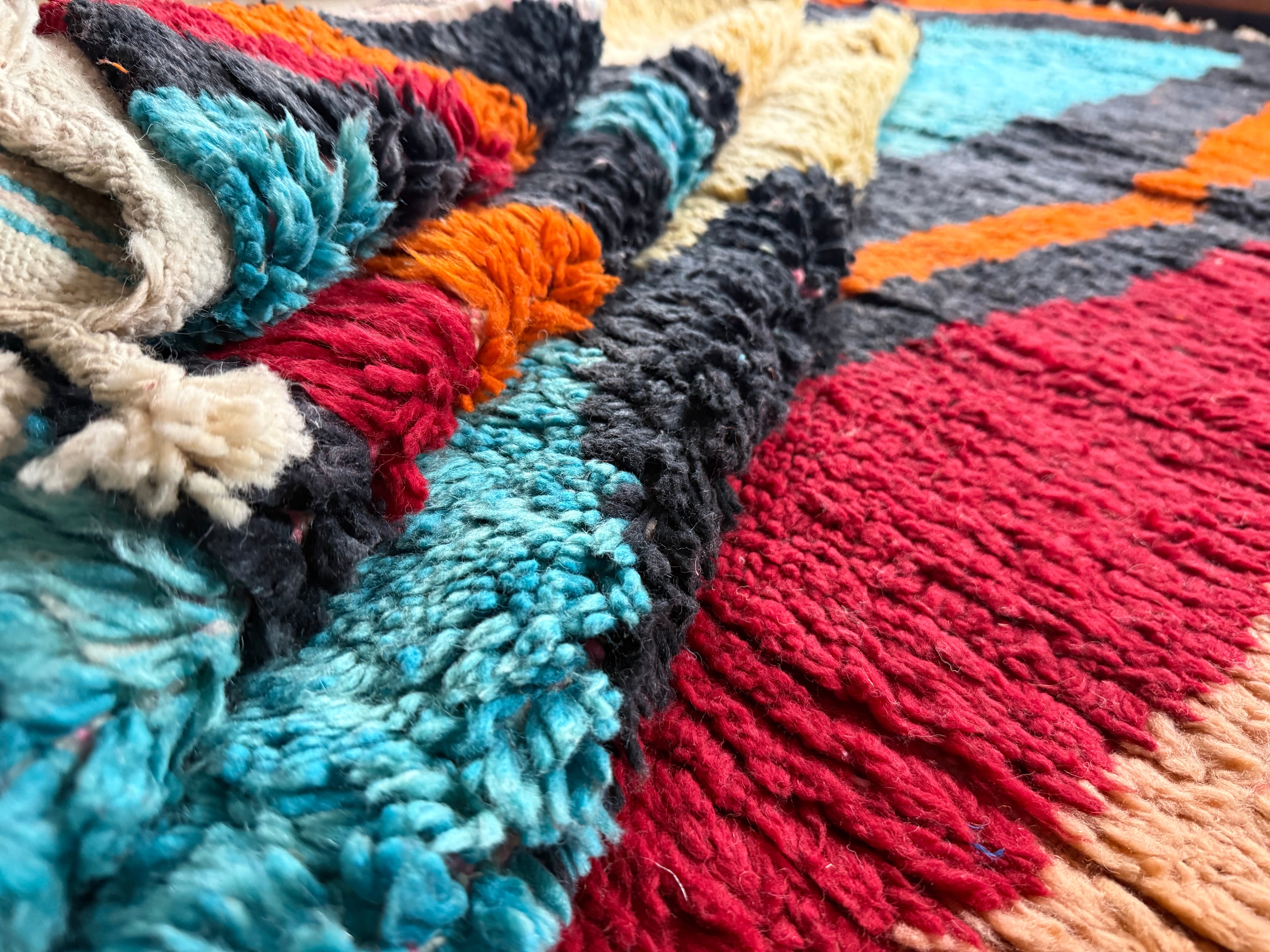 Vintage Moroccan Postmodern Rug 1980s Abstract Design – 332 × 205 cm