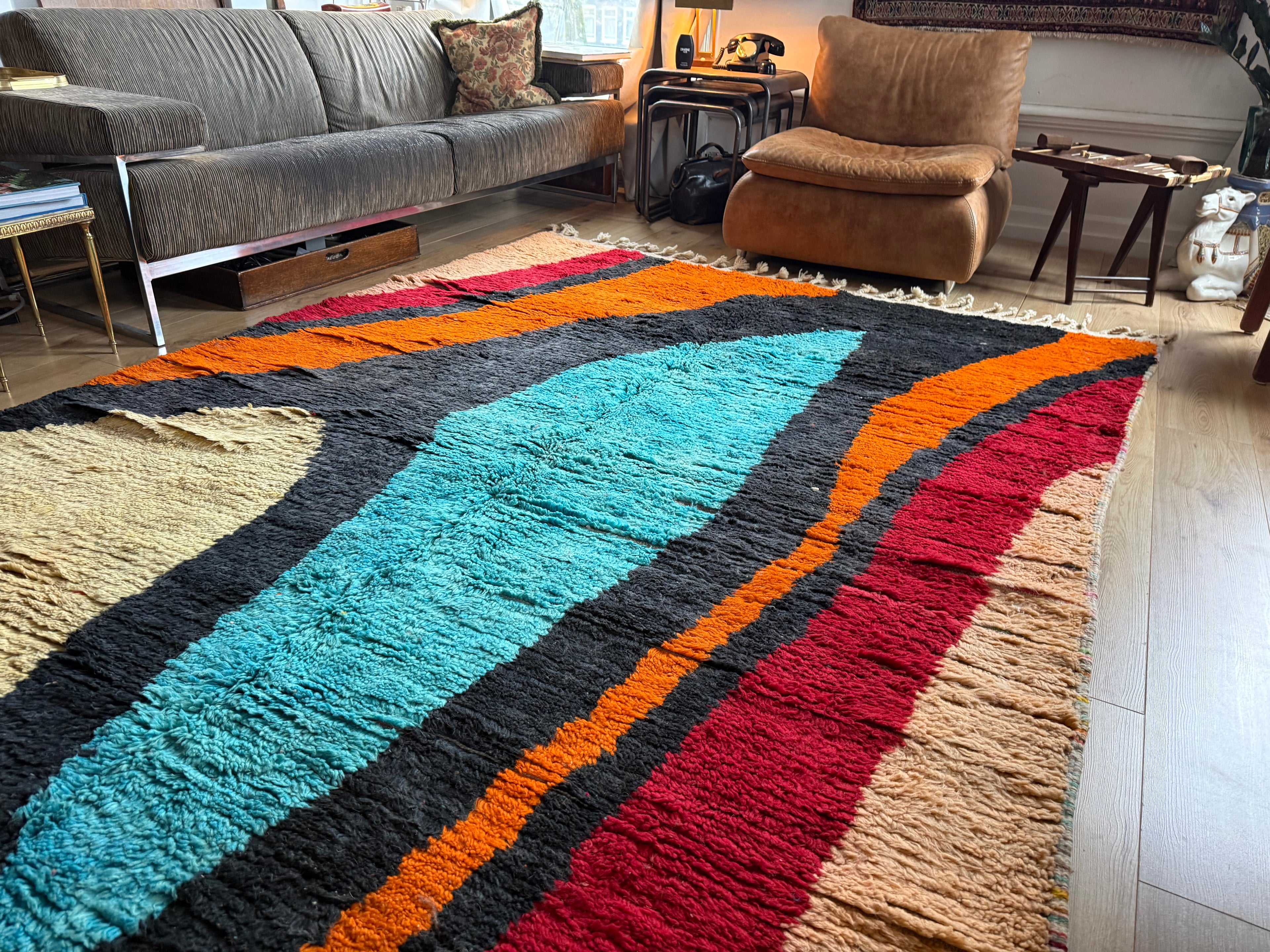 Vintage Moroccan Postmodern Rug 1980s Abstract Design – 332 × 205 cm