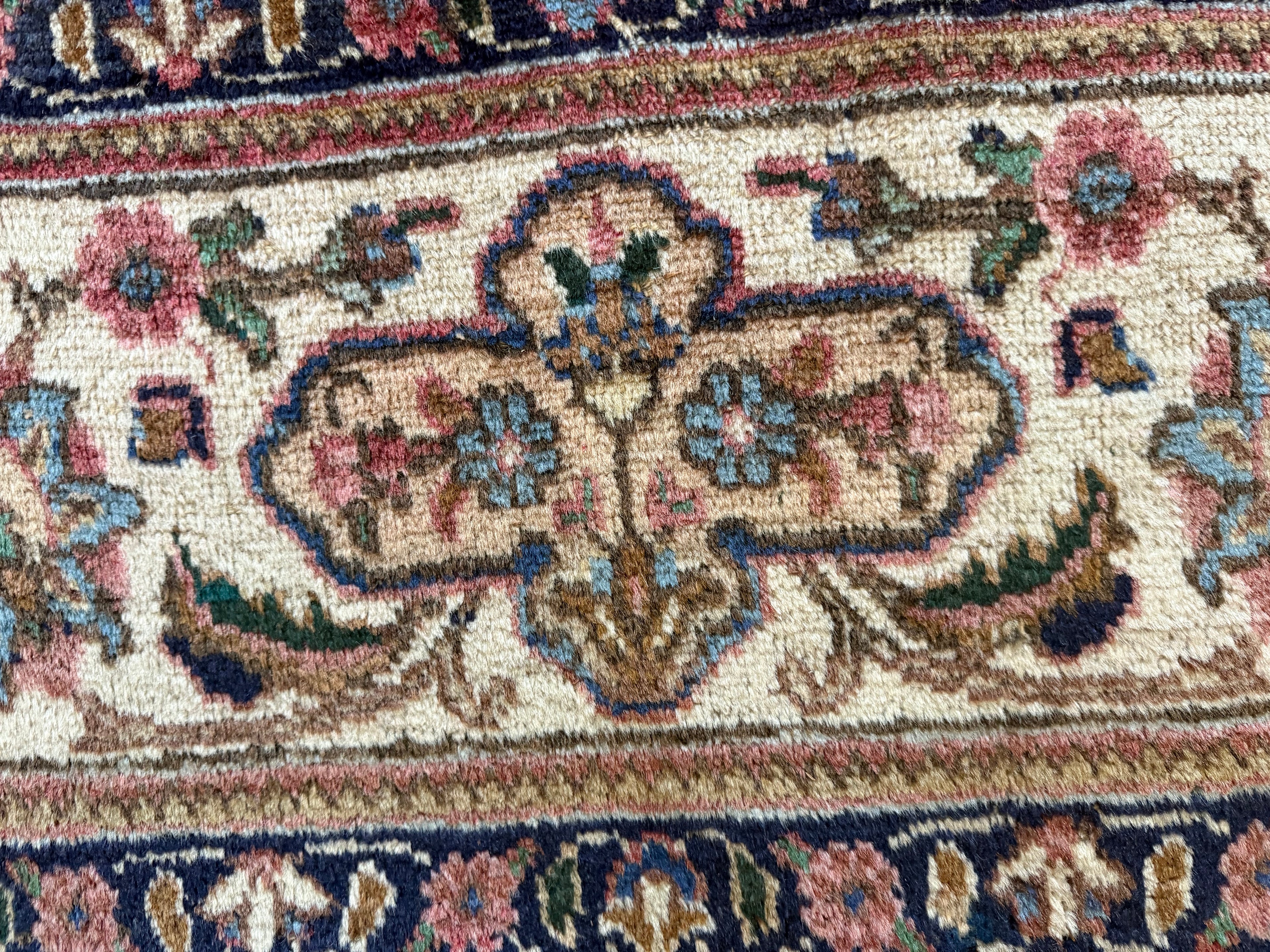 Vintage handgeknoopt vloerkleed – klassieke florale stijl – ca. 320 × 207 cm