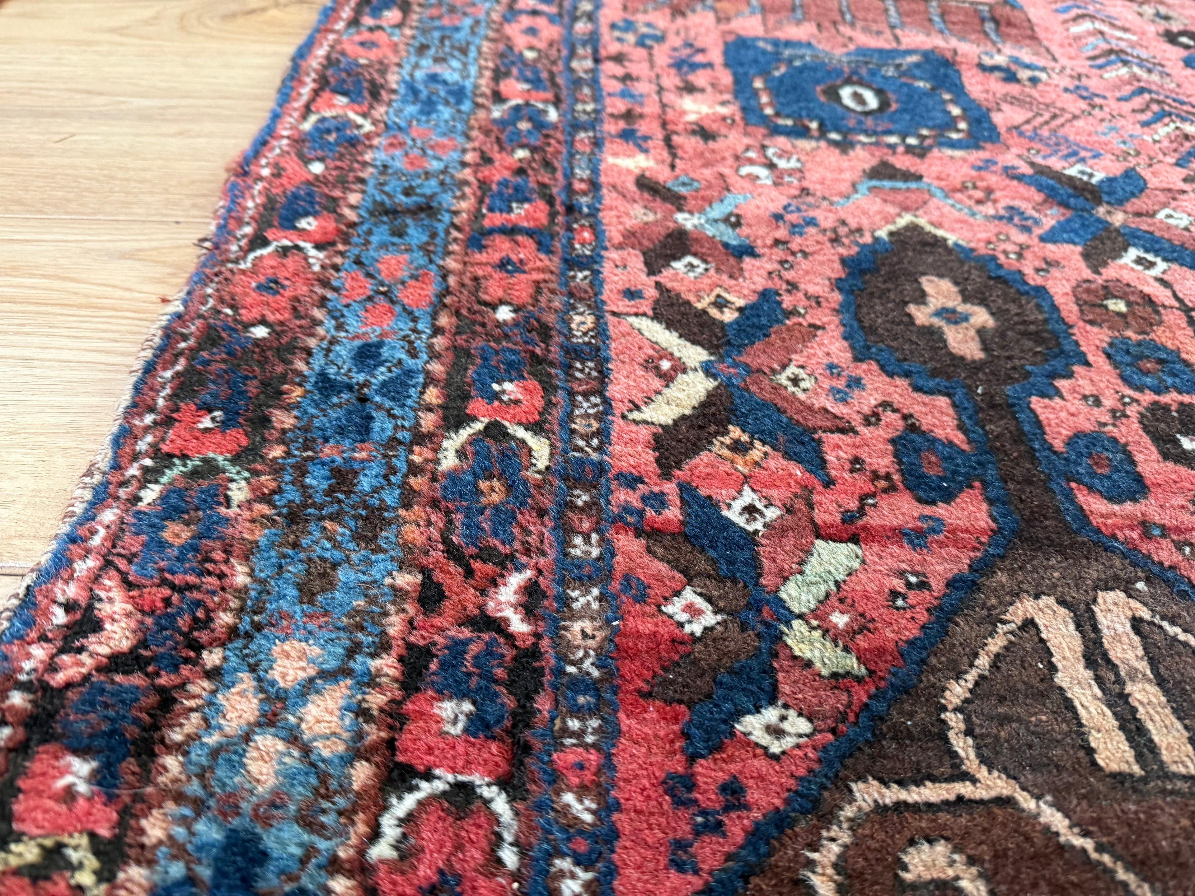Antiek Handgeknoopt vintage tapijt Dorpstapijt (Nahavand stijl) – ca. 158 × 180 cm