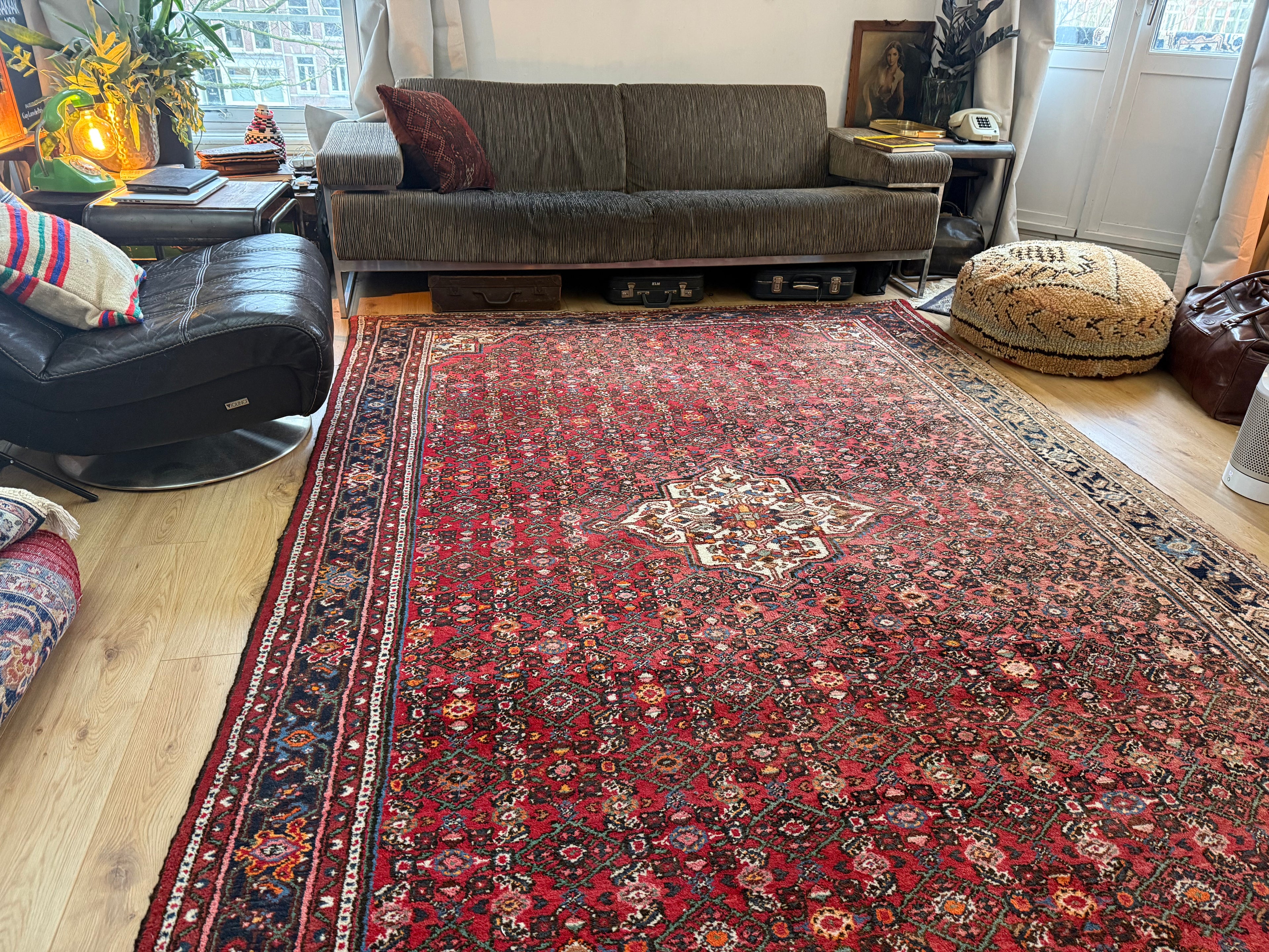 Hand-knotted vintage rug – Sun-kissed patina approx. 306 × 207 cm